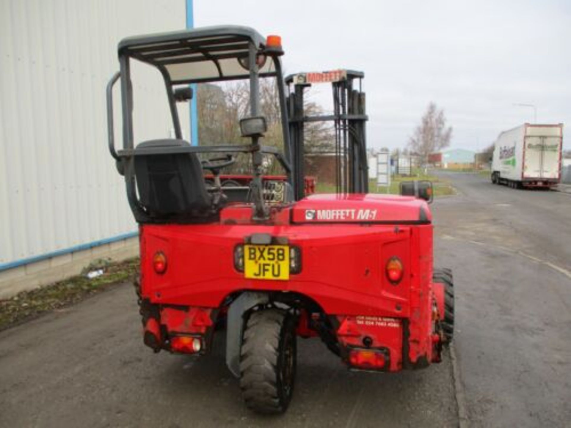 2009 MOFFETT MOUNTY M5 20.3 FORK LIFT FORKLIFT TRUCK MOUNTED LOLER DELIVERY - Image 3 of 8
