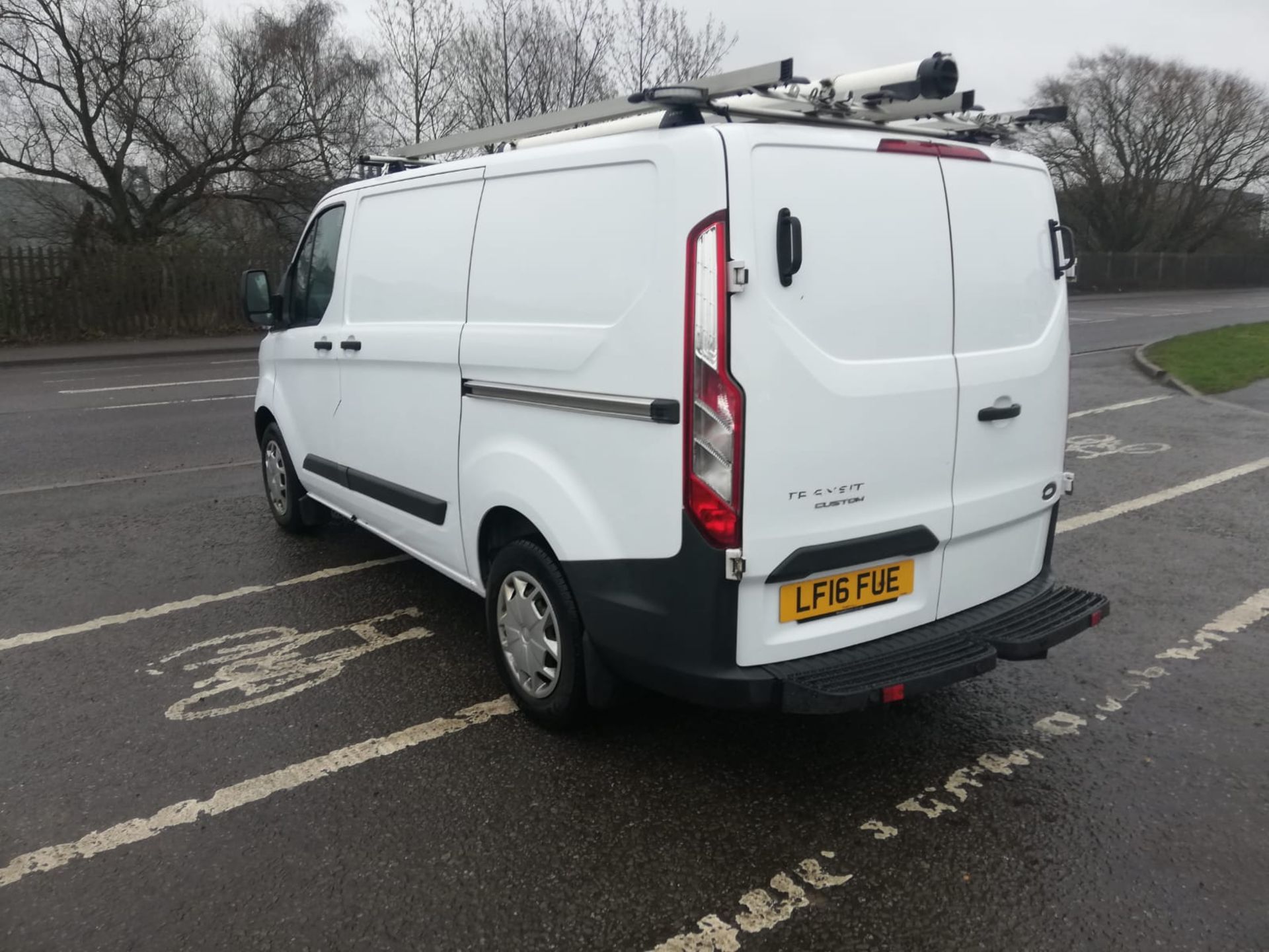 2016 16 FORD TRANSIT CUSTOM PANEL VAN - EX BT - 125K MILES - TWIN SIDE DOORS - Image 5 of 11