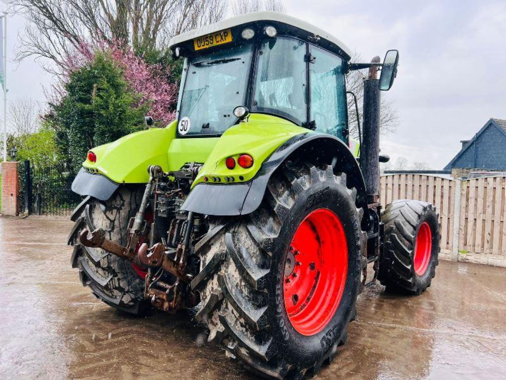 CLAAS AXION 810 4WD TRACTOR * YEAR 2008 * C/W FRONT LINKAGE - Image 6 of 19