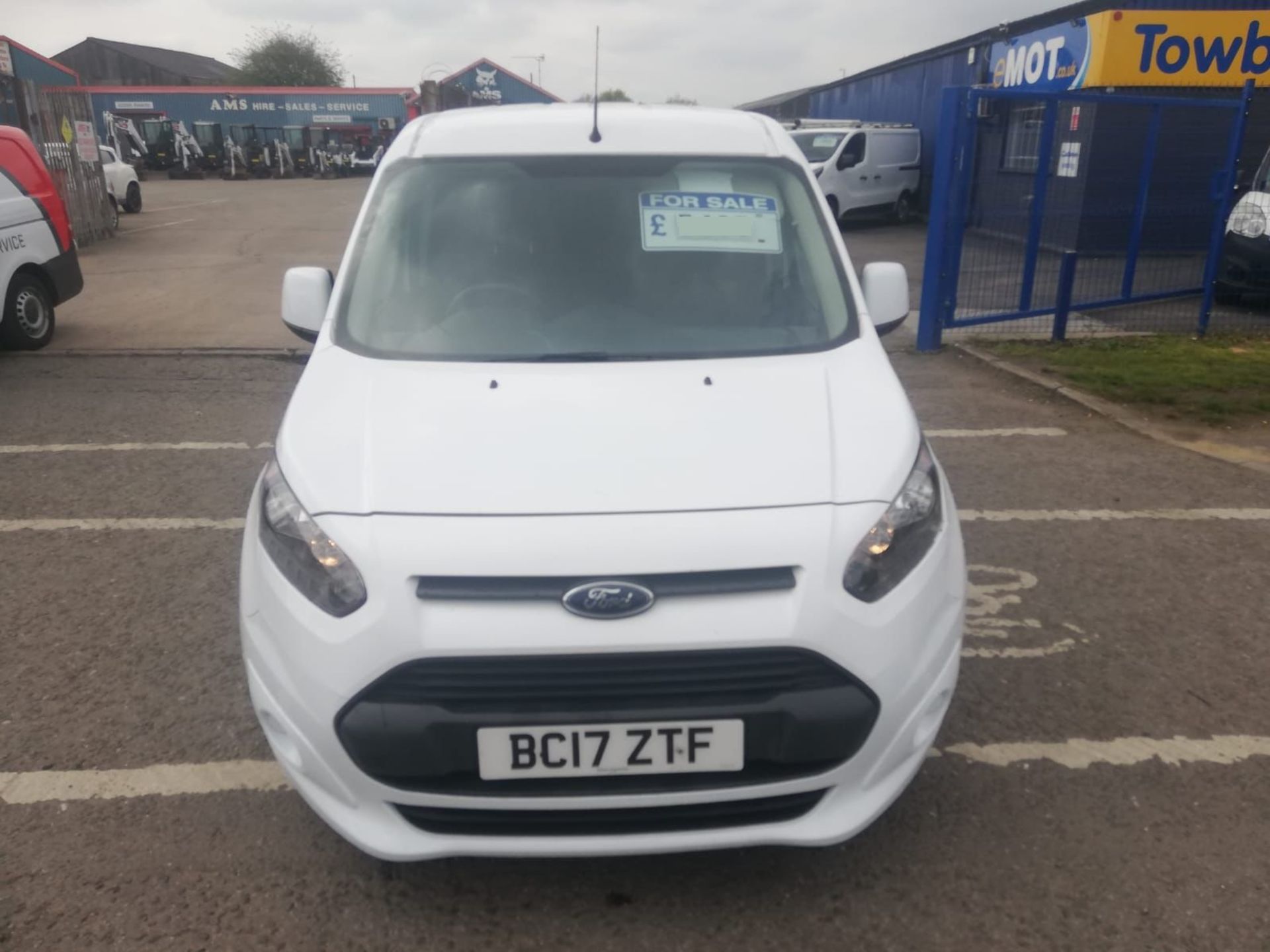 2017 17 FORD TRANSIT CONNECT PANEL VAN - EURO 6 - 145K MILES - PLY LINED. - Image 2 of 10