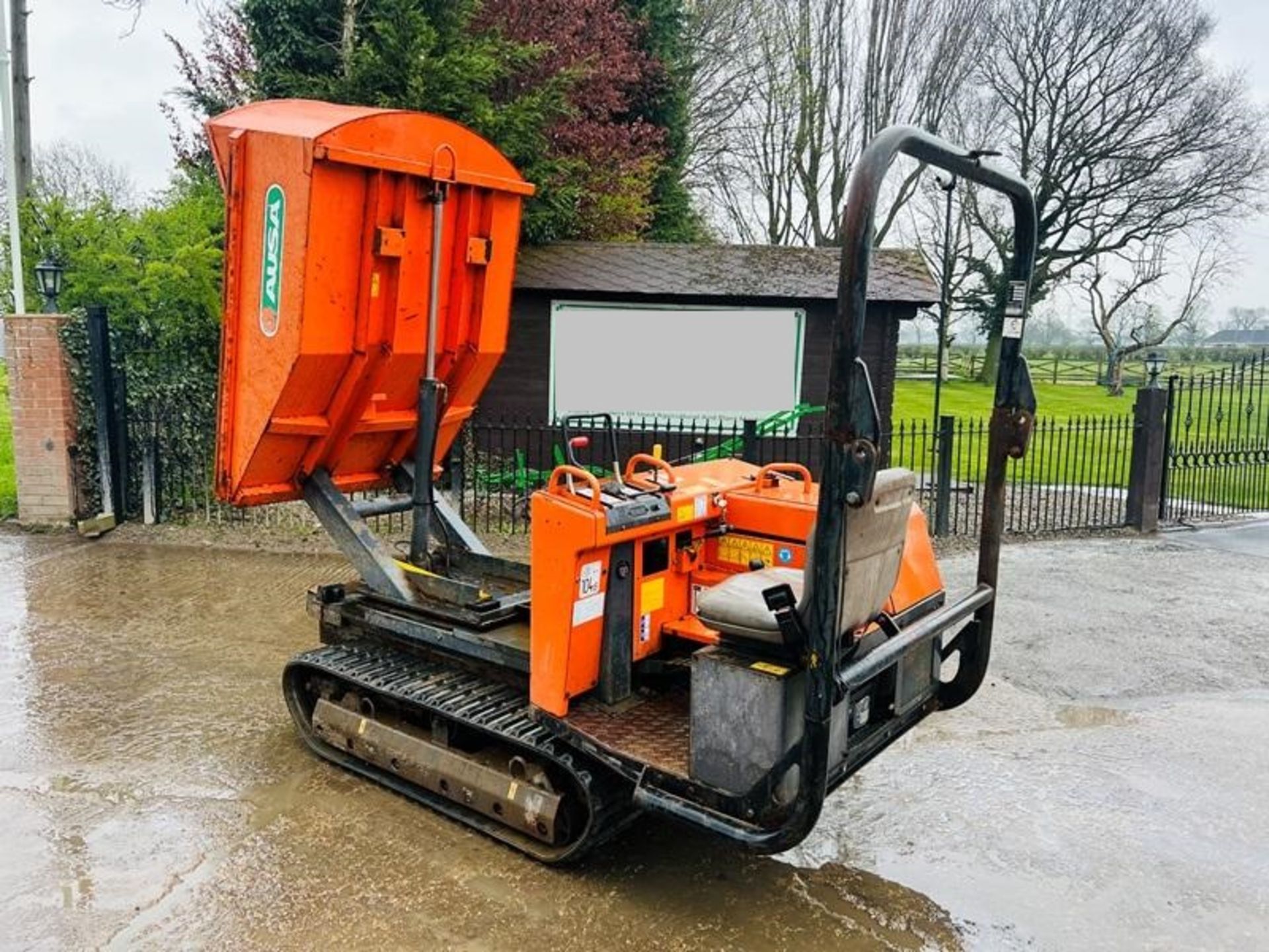 AUSA TRACKED SWIVEL TIP DUMPER *413 HOURS* C/W RUBBER TRACKS & KUBOTA ENGINE - Image 9 of 18