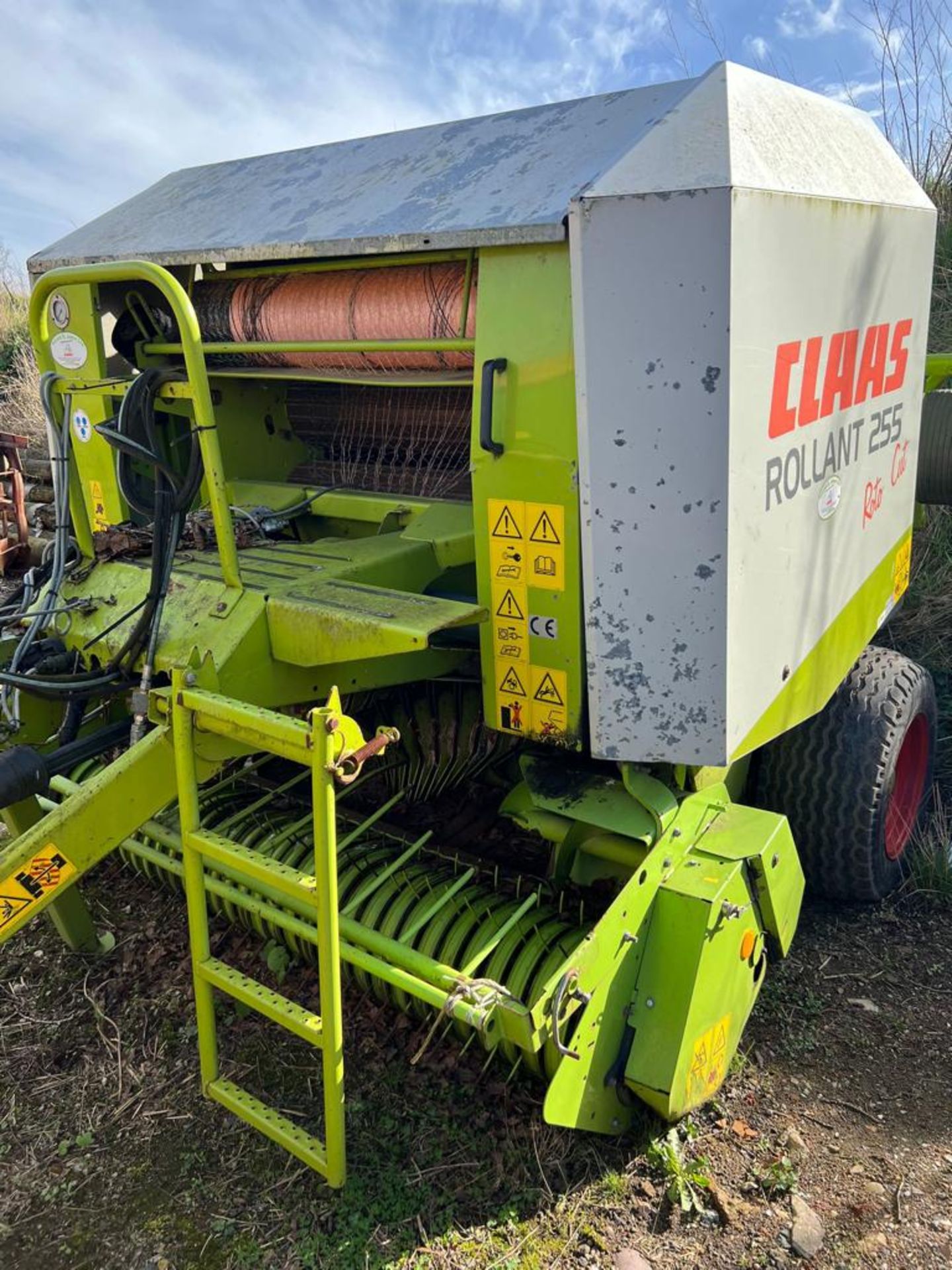 CLAAS ROLLANT 255 ROTO CUT ROUND BALER - Image 4 of 9