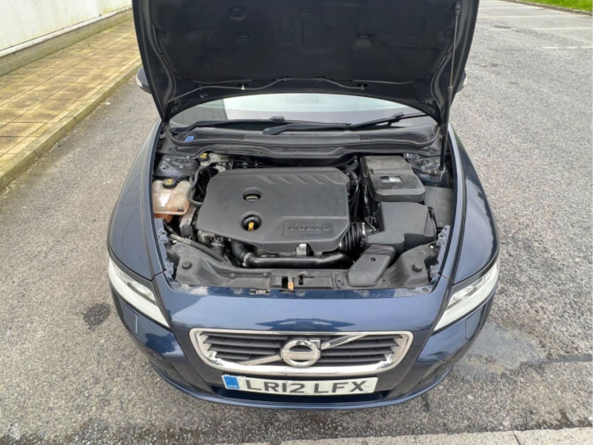 VOLVO V50 1.6D DRIVE SE LUX EDITION EURO 5 (S/S) 5DR (2012) - Image 44 of 88