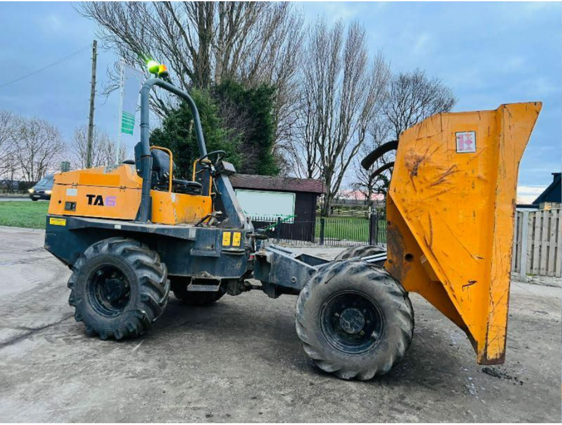 TEREX TA6 4WD DUMPER * YEAR 2015 * C/W ROLE BAR - Image 5 of 8