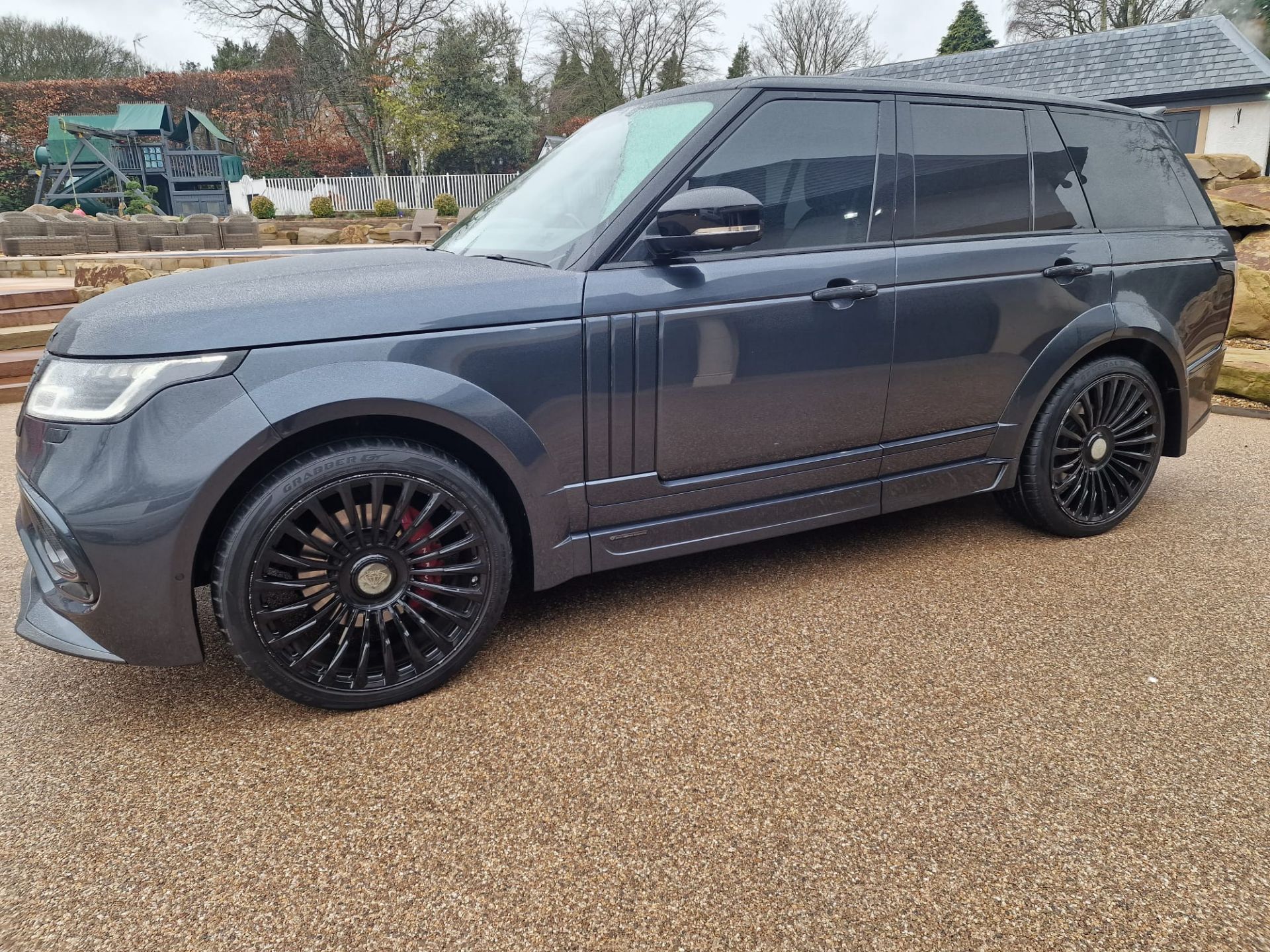 2018/68 RANGE ROVER SV AUTOBIOGRAPHY DYN V8 SC AUTO - £40K WORTH OF ONYX BODY KIT AND CONVERSION - Image 9 of 77