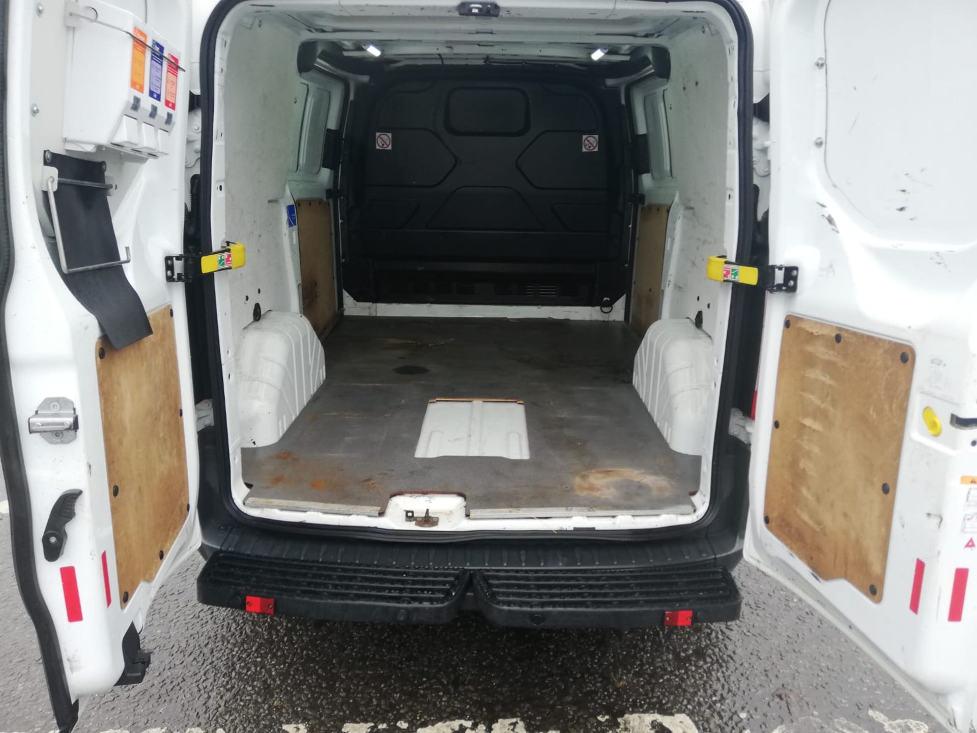 2016 16 FORD TRANSIT CUSTOM PANEL VAN - EX BT - 125K MILES - TWIN SIDE DOORS - Image 9 of 11