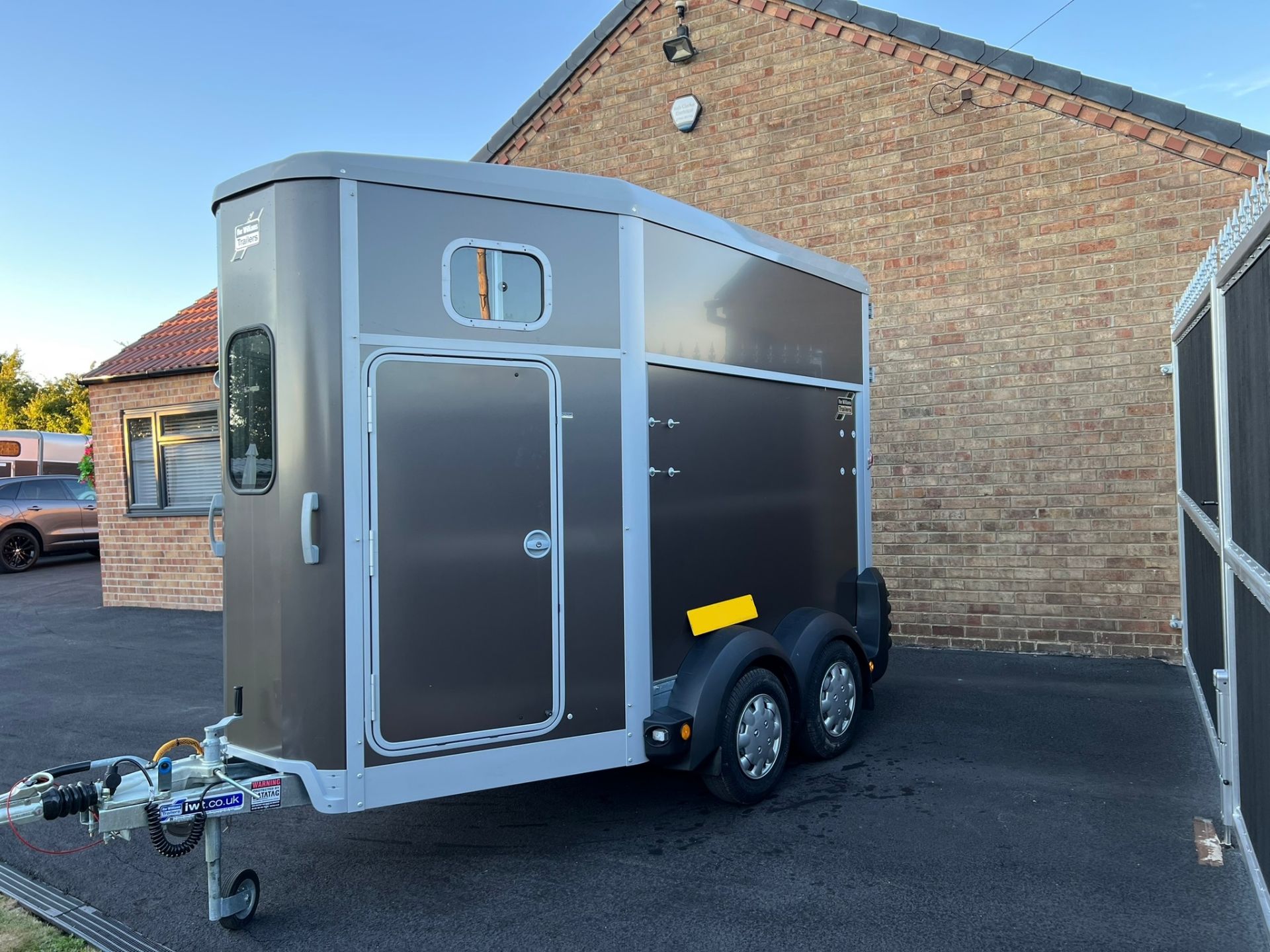 BRAND NEW 2022 IFOR WILLIAMS HB506 HORSE TRAILER - MK2 MODEL - ALUMINIUM FLOOR - Image 2 of 11