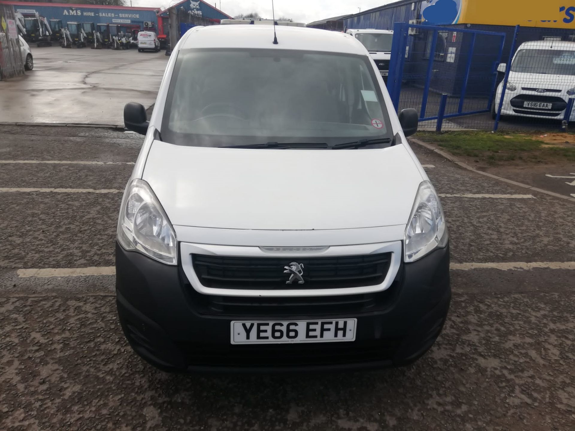 2016 66 PEUGEOT PARTNER CREW VAN - 5 SEATS - EURO 6 - 91K MILES - 1 COUNCIL OWNER - YE66 EFH - Image 2 of 11