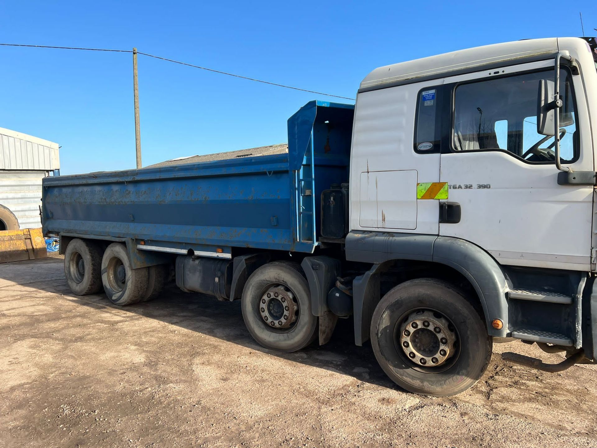 MAN 8X4 STEEL BODY TIPPER