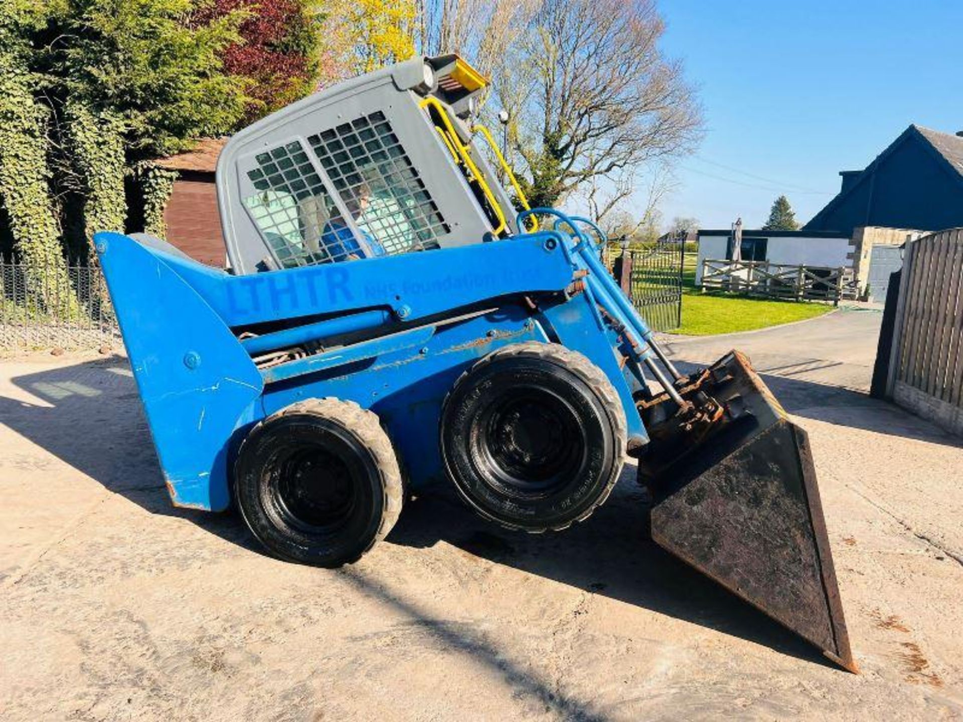 GEHL 4640 4WD SKIDSTEER *YEAR 2010 , EX NHS , ONLY 2838 HOURS* C/W BUCKET - Image 18 of 18