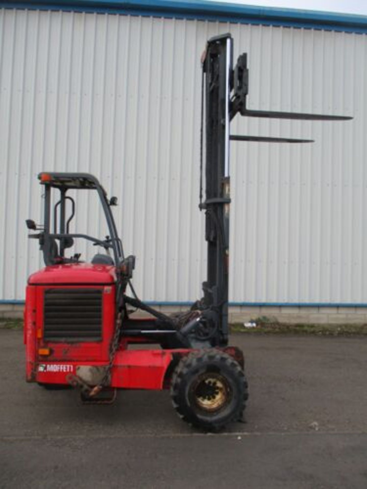 2009 MOFFETT MOUNTY M5 20.3 FORK LIFT FORKLIFT TRUCK MOUNTED LOLER DELIVERY - Image 2 of 8