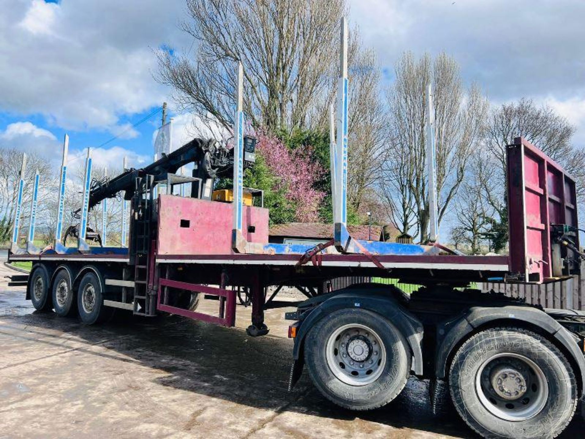 SDC TRI-AXLE LOGG TRAILER * YEAR 2007 * C/W TEREX ATLAS 105.2-A11 CRANE - Image 10 of 17