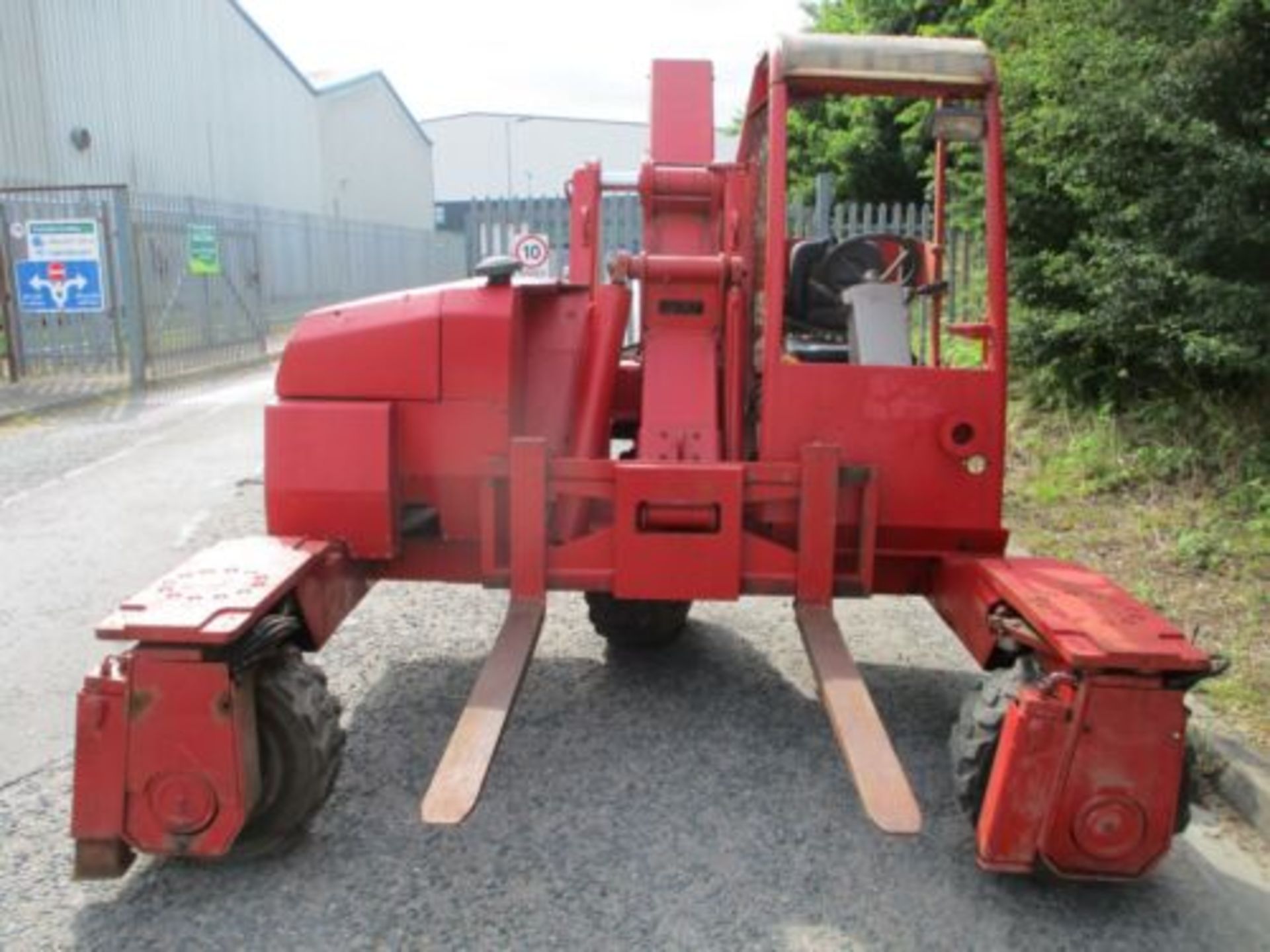 MANITOU TMT MOFFETT MOUNTY FORK LIFT FORKLIFT 4 WAY SIDE LOADER COMBI LIFT TRUCK - Image 12 of 12