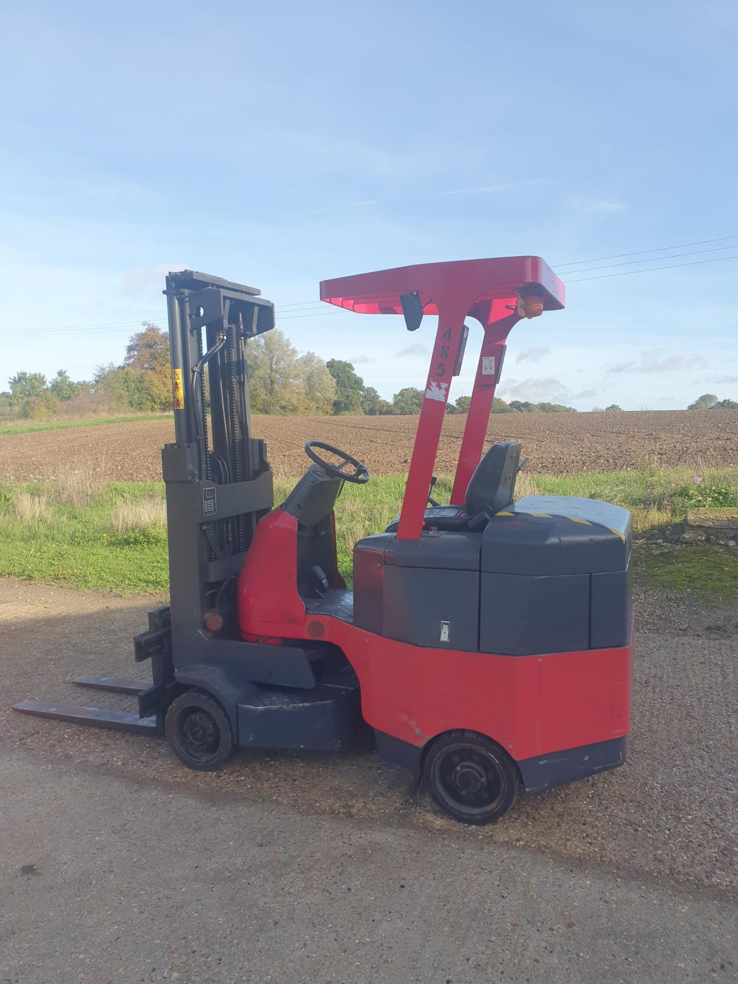 TIGHT ON SPACE? FLEXI ARTICULATED FORKLIFT