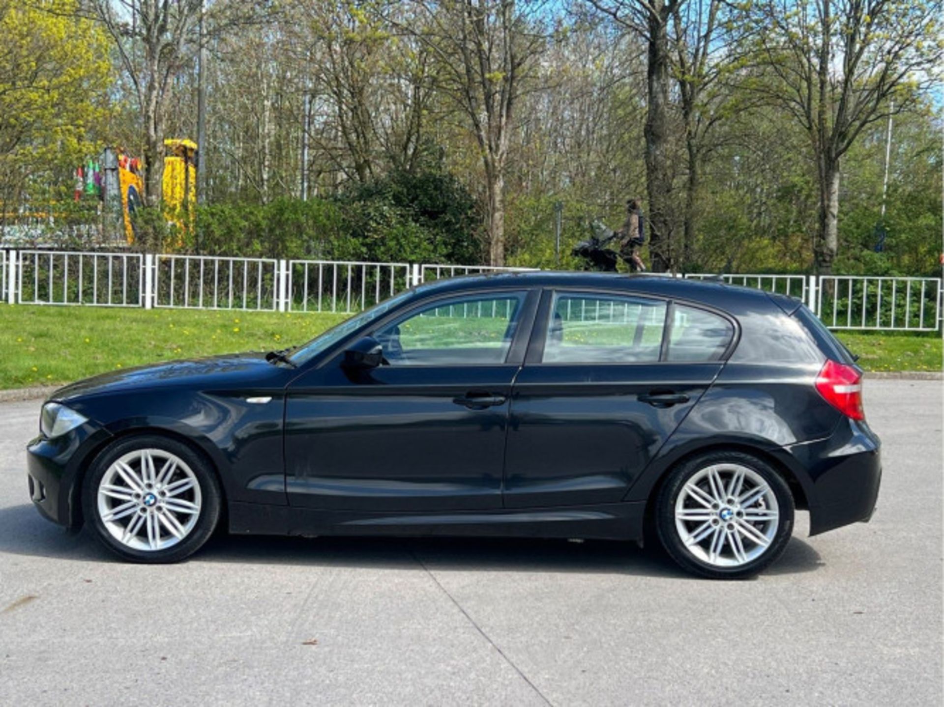 BMW 1 SERIES 2.0 118D M SPORT EURO 5 5DR (2010) - Image 7 of 58