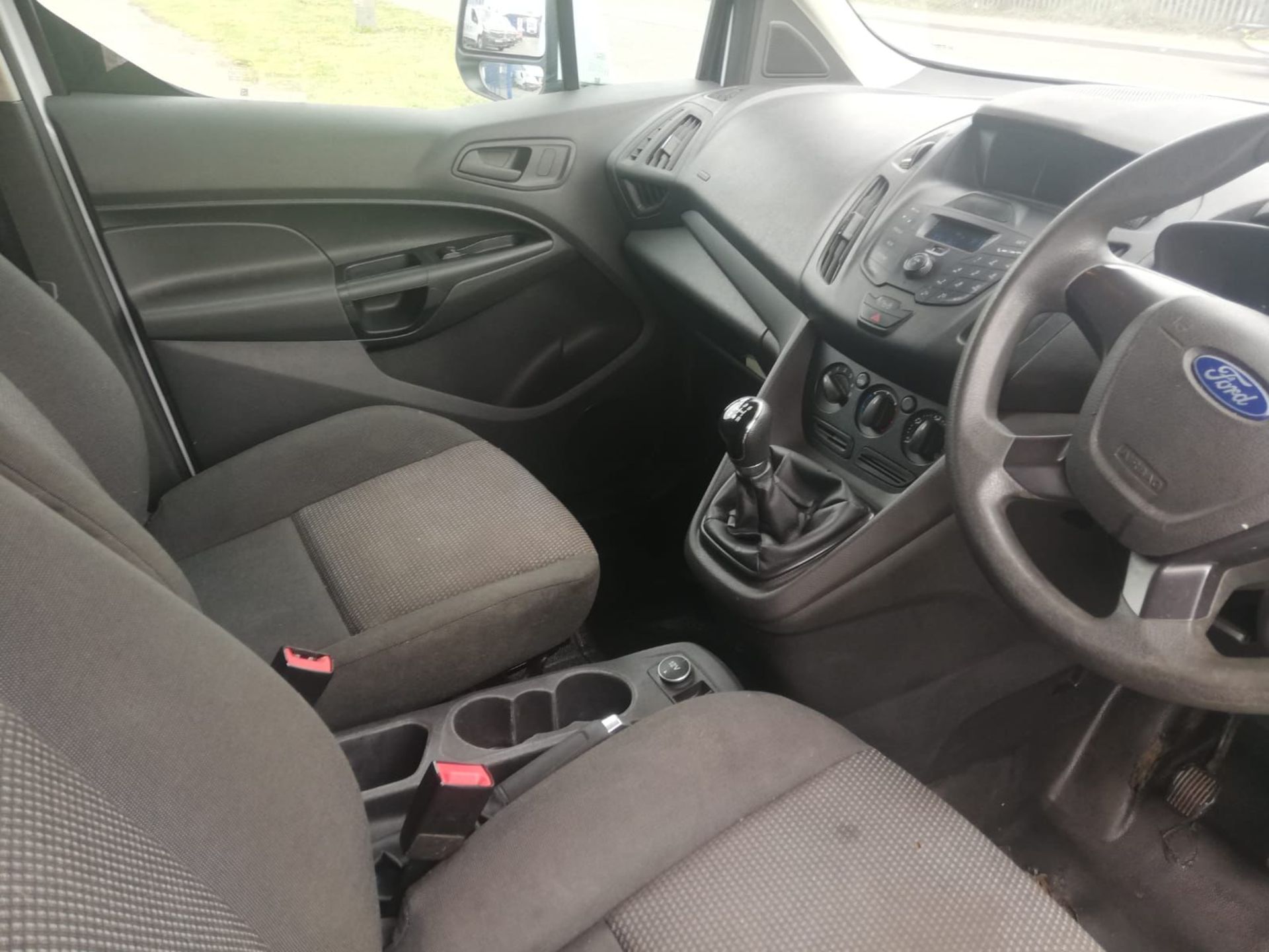 2017 17 FORD TRANSIT CONNECT PANEL VAN - EURO 6 - 145K MILES - PLY LINED. - Image 9 of 10