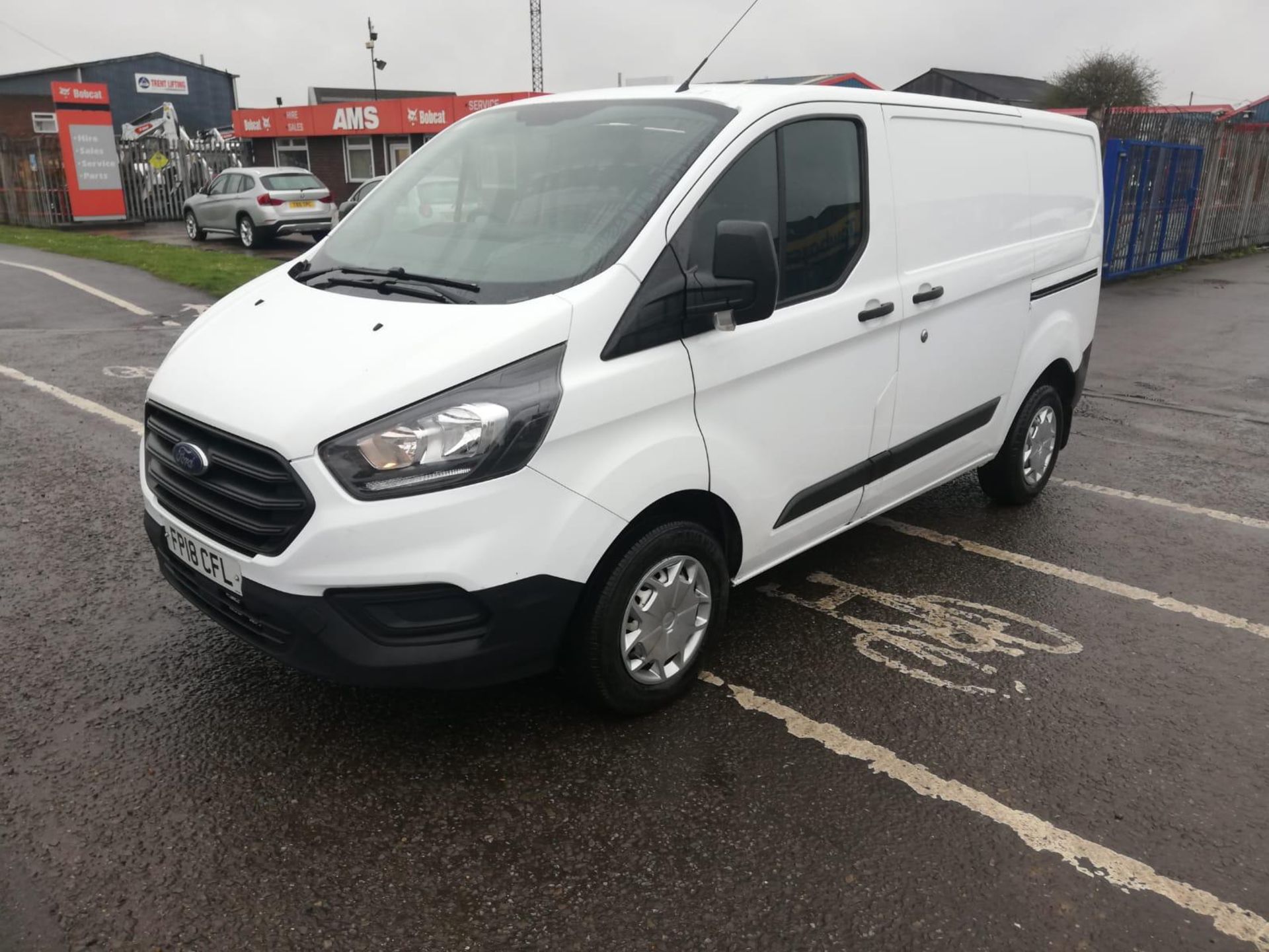 2018 18 FORD TRANSIT CUSTOM PANEL VAN - 140K MILES - EURO 6 - NEWER SHAPE - PLY LINED - FP18 CFL. - Image 3 of 9