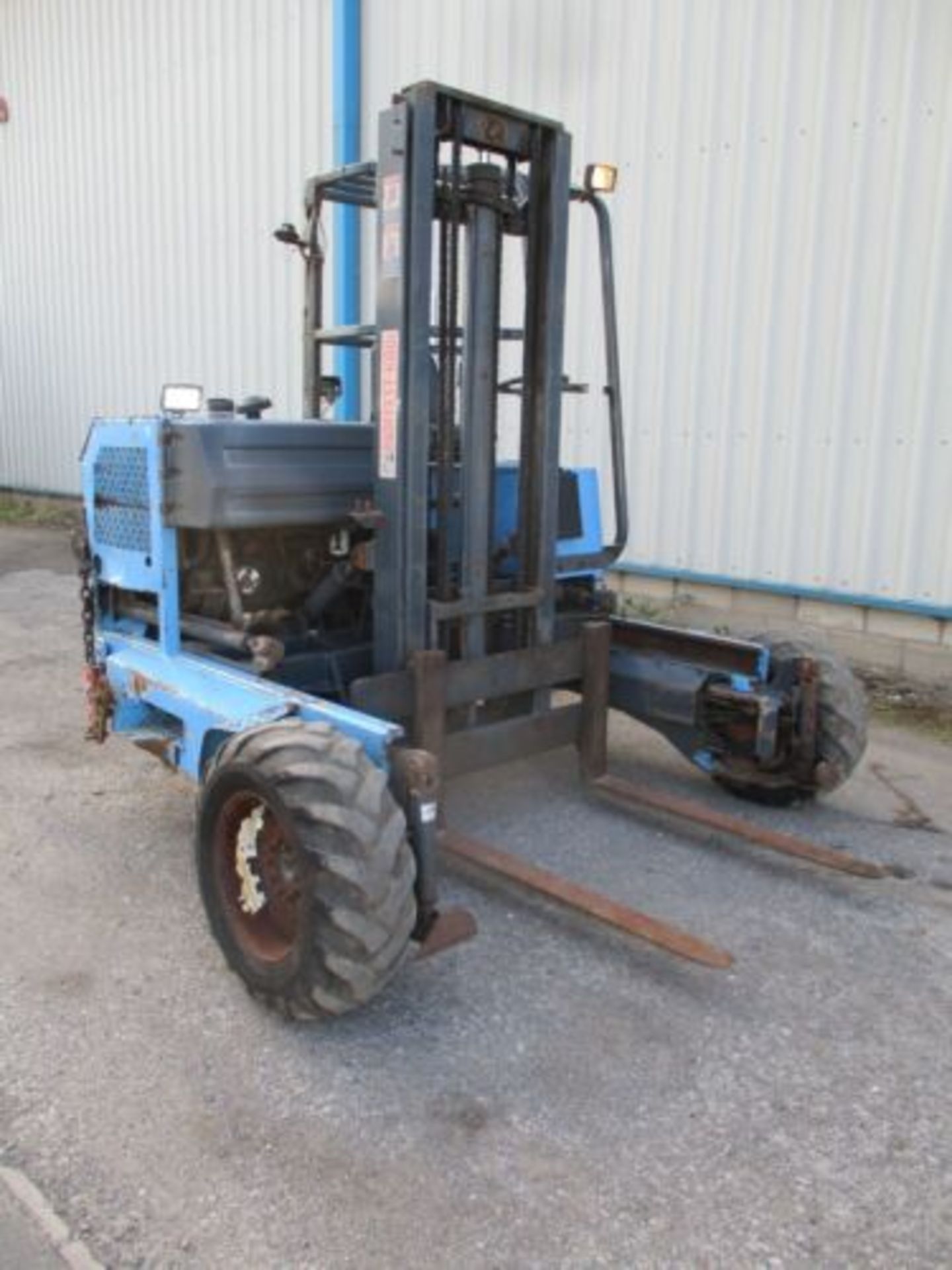 MOFFETT MOUNTY M2403W4W FORK LIFT FORKLIFT 4 WAY SIDE LOADER COMBI LIFT TRUCK - Image 10 of 13