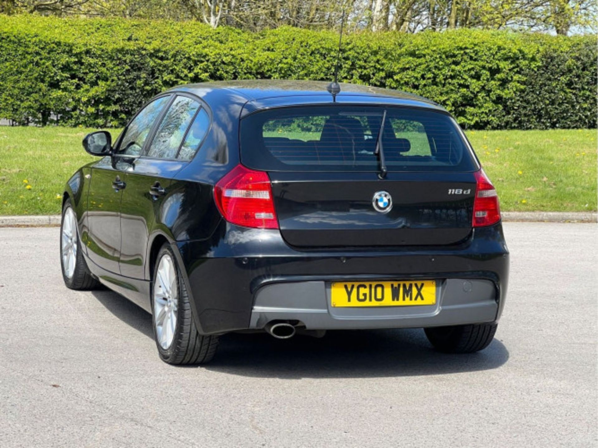 BMW 1 SERIES 2.0 118D M SPORT EURO 5 5DR (2010) - Image 15 of 58