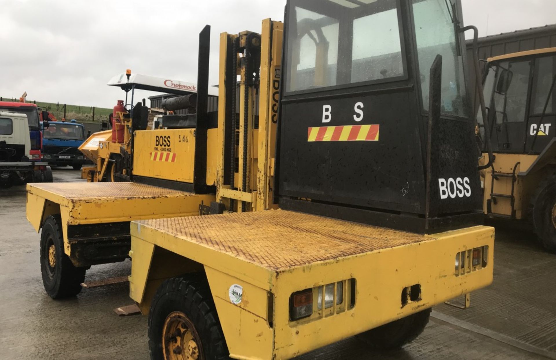 BOSS 546 DIESEL SIDE LOADER FORKLIFT - Image 6 of 10