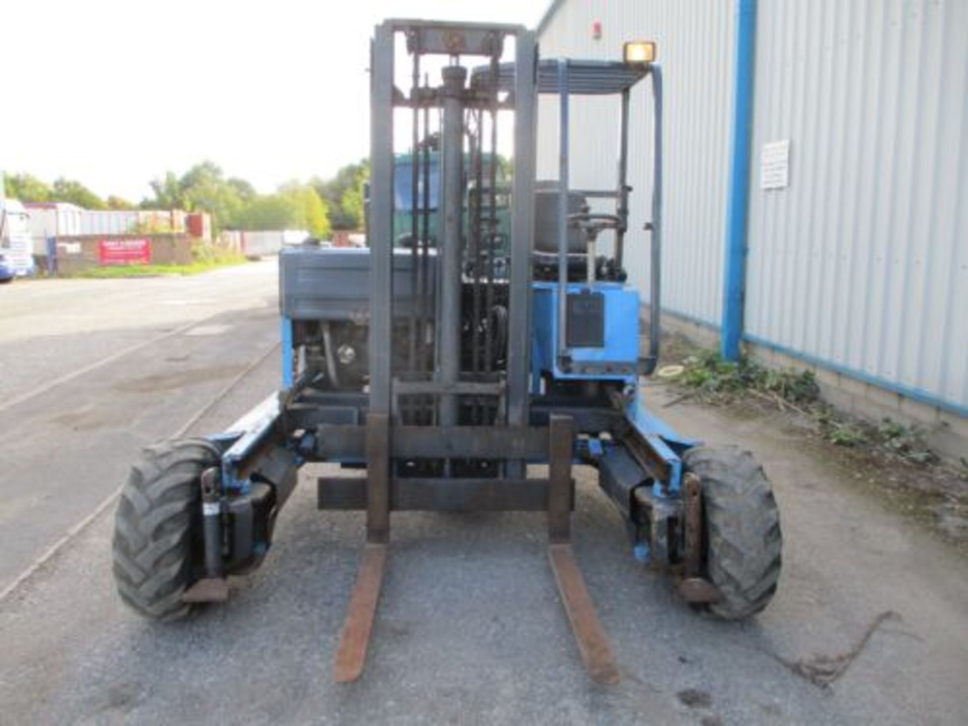 MOFFETT MOUNTY M2403W4W FORK LIFT FORKLIFT 4 WAY SIDE LOADER COMBI LIFT TRUCK - Image 11 of 13