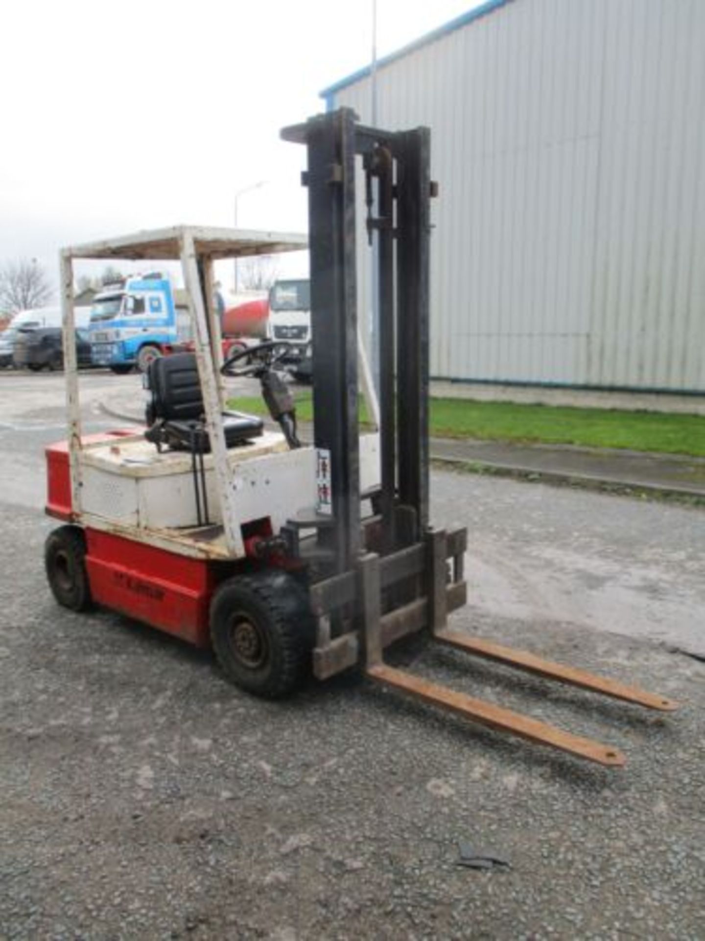 KALMAR COD 2.5 TON DIESEL FORK LIFT FORKLIFT TRUCK STACKER DELIVERY ARRANGED - Image 6 of 11