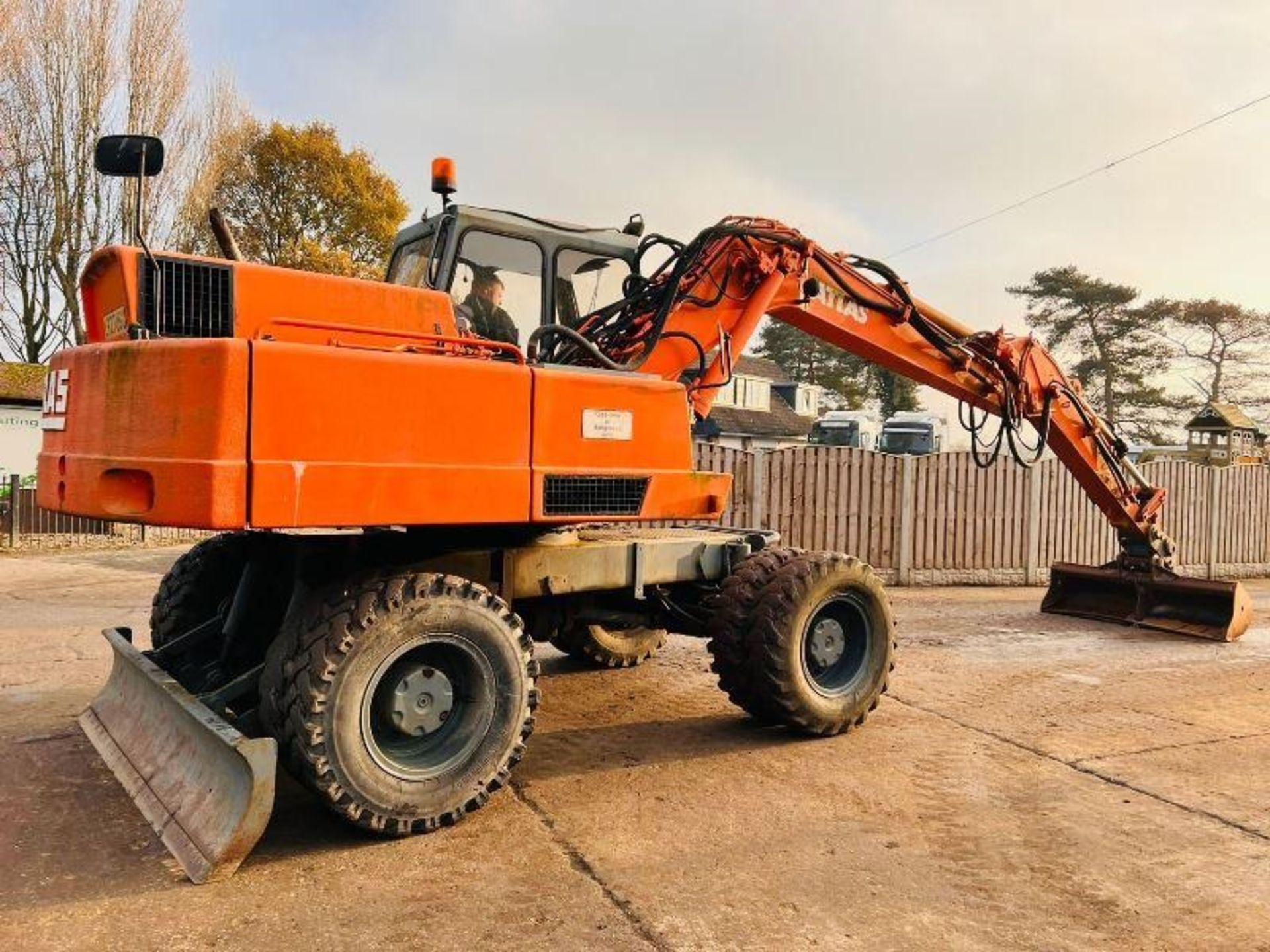 ATLAS 1404 4WD WHEELED EXCAVATOR C/W QUICK HITCH & BLADE - Image 9 of 14