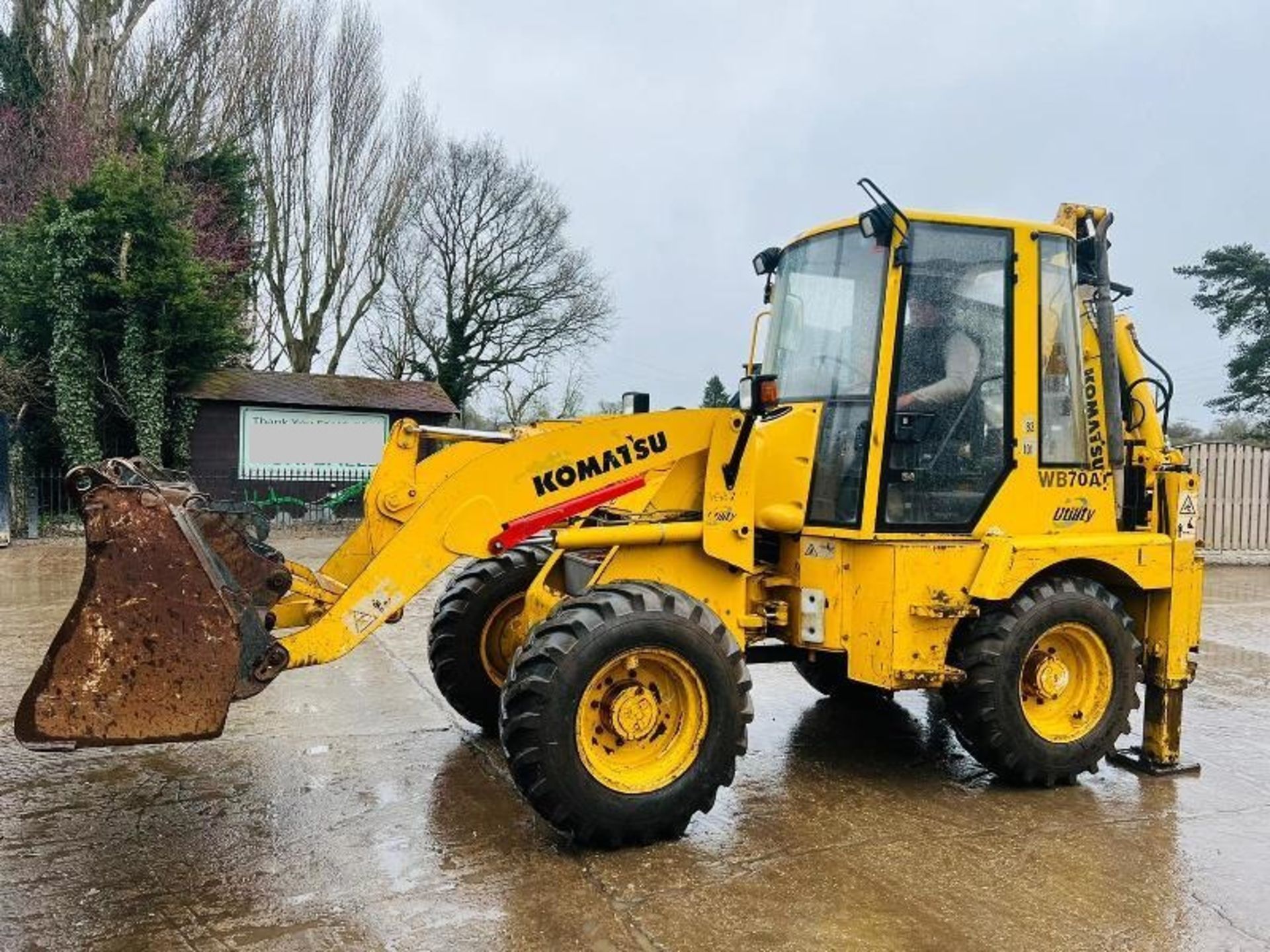 KOMATSU WB70A 4WD PIVOT STEER BACKHOE DIGGER C/W QUICK HITCH - Image 12 of 18