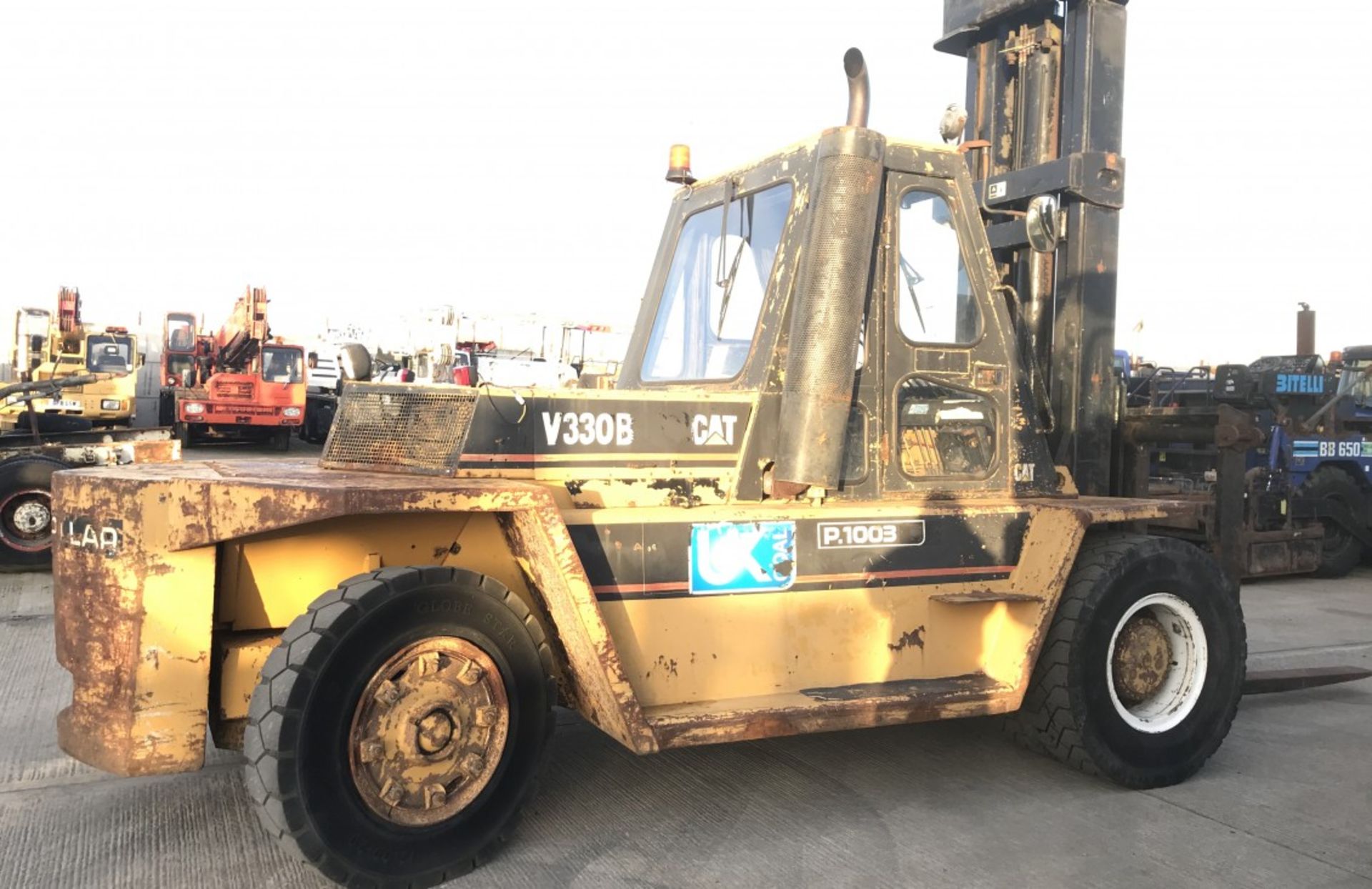 CAT V330 B 16.5 TON FORKLIFT - Bild 2 aus 10