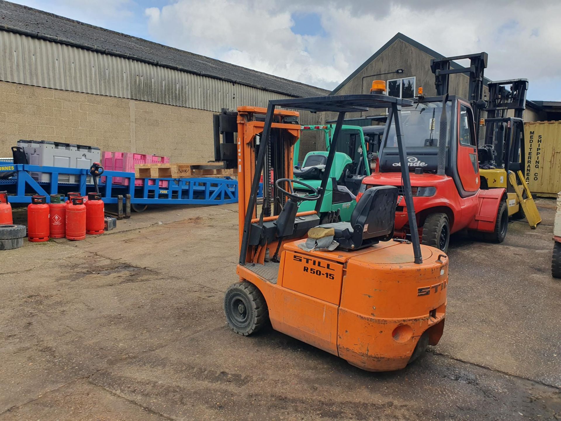 ELECTRIC FORKLIFT. 1500KG. STILL. TRIPLEX MAST - Image 3 of 8