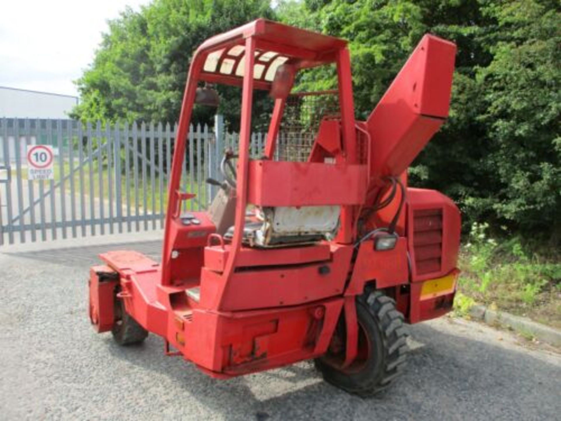 MANITOU TMT MOFFETT MOUNTY FORK LIFT FORKLIFT 4 WAY SIDE LOADER COMBI LIFT TRUCK - Image 9 of 12