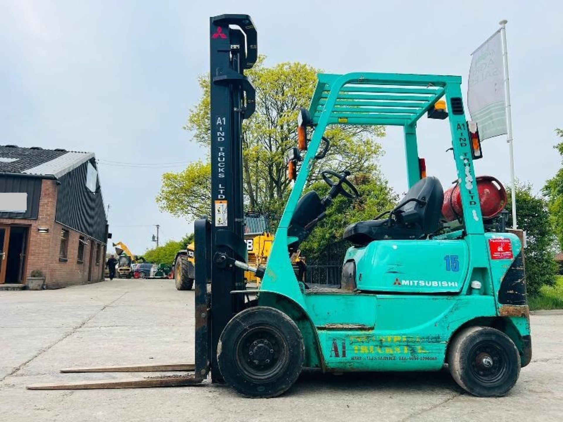 MITSUBISHI FG18K FORKLIFT C/W 2 STAGE MASK * NON-RUNNER * - Bild 3 aus 12