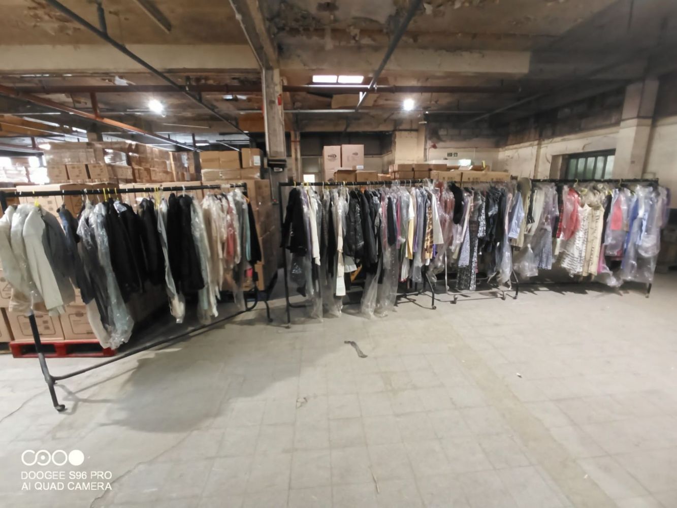 DESIGNER CLOTHING LIQUIDATION SALE - RRP £70K - Ends from Thursday 9th March 2023 at 1pm