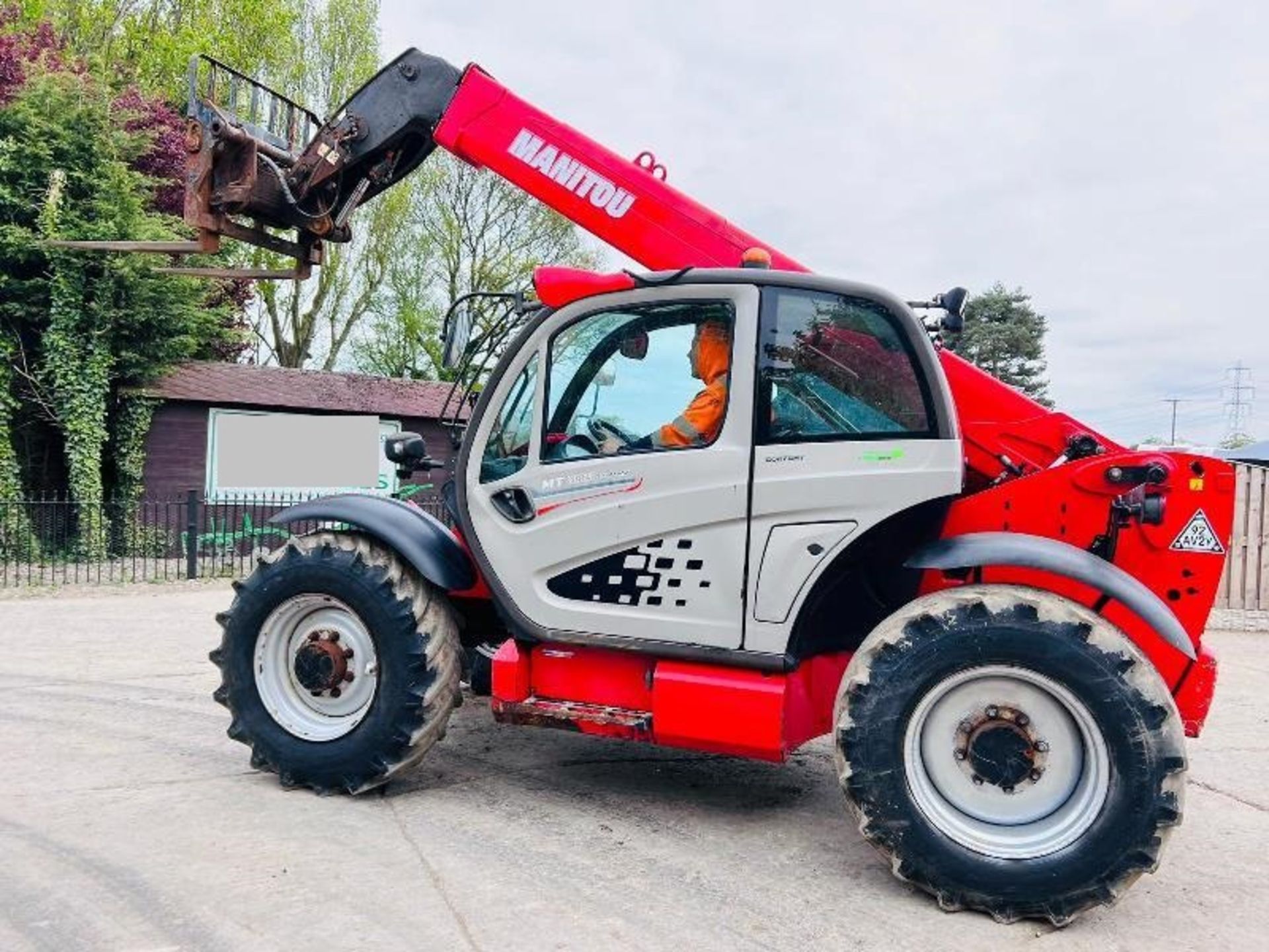 MANITOU MT835 EASY TURB0 4WD TELEHANDLER *YEAR 2019* C/W PALLET TINES - Image 5 of 19