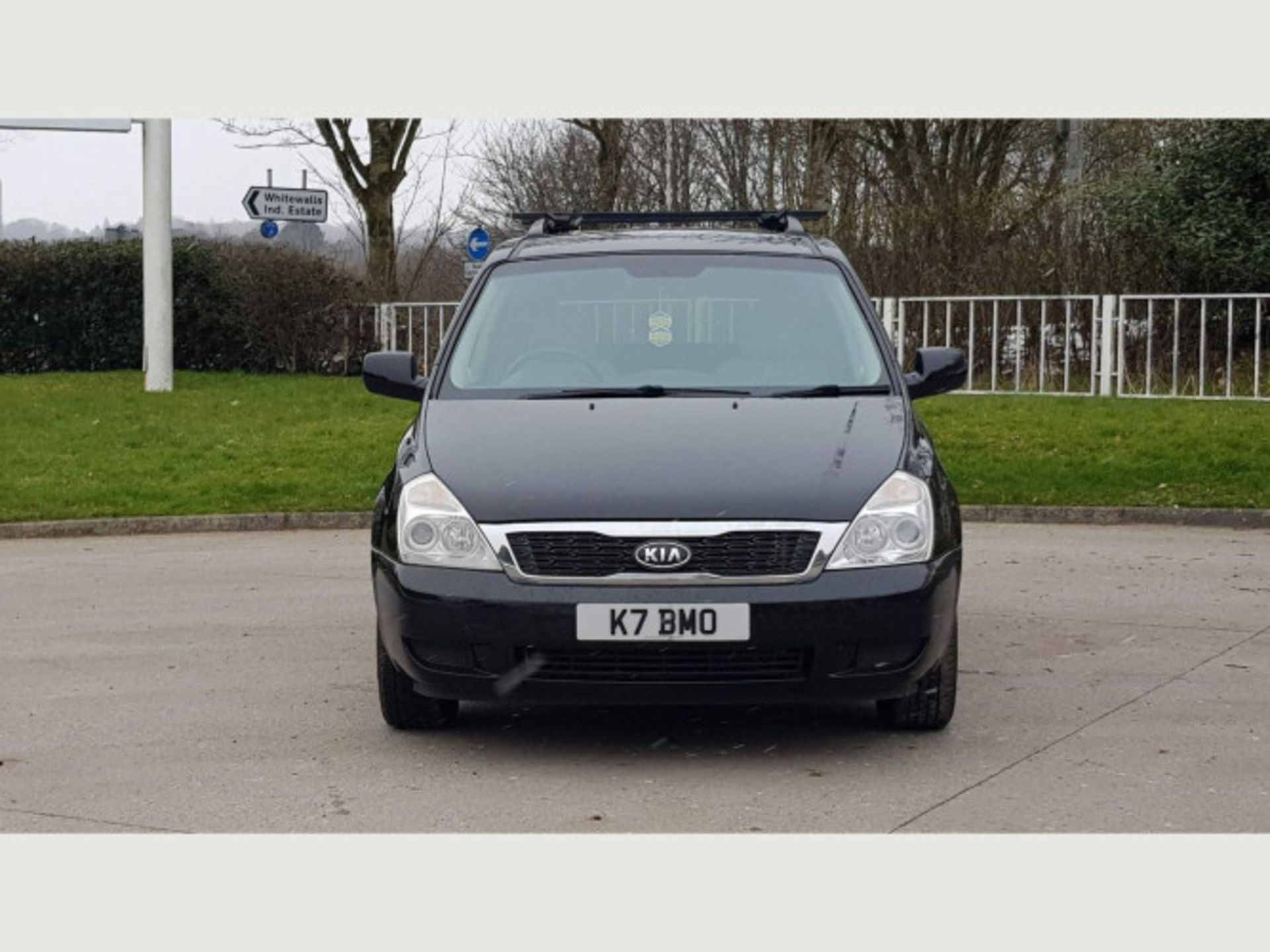 KIA SEDONA 2.2 CRDI 1 5DR (2010) - Image 2 of 57