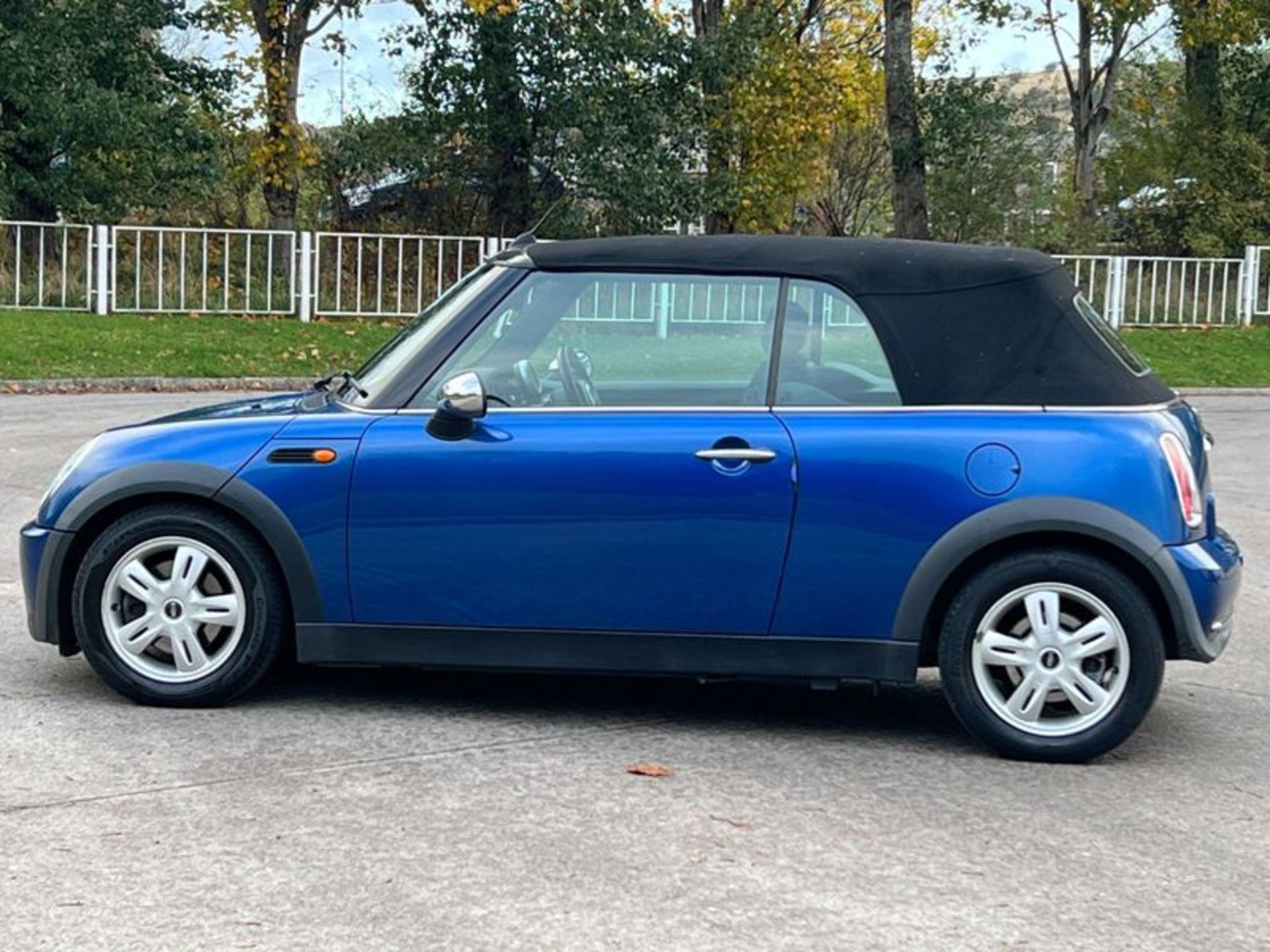 MINI CONVERTIBLE 1.6 ONE EURO 4 2DR 2007 (07 REG) - Image 10 of 45