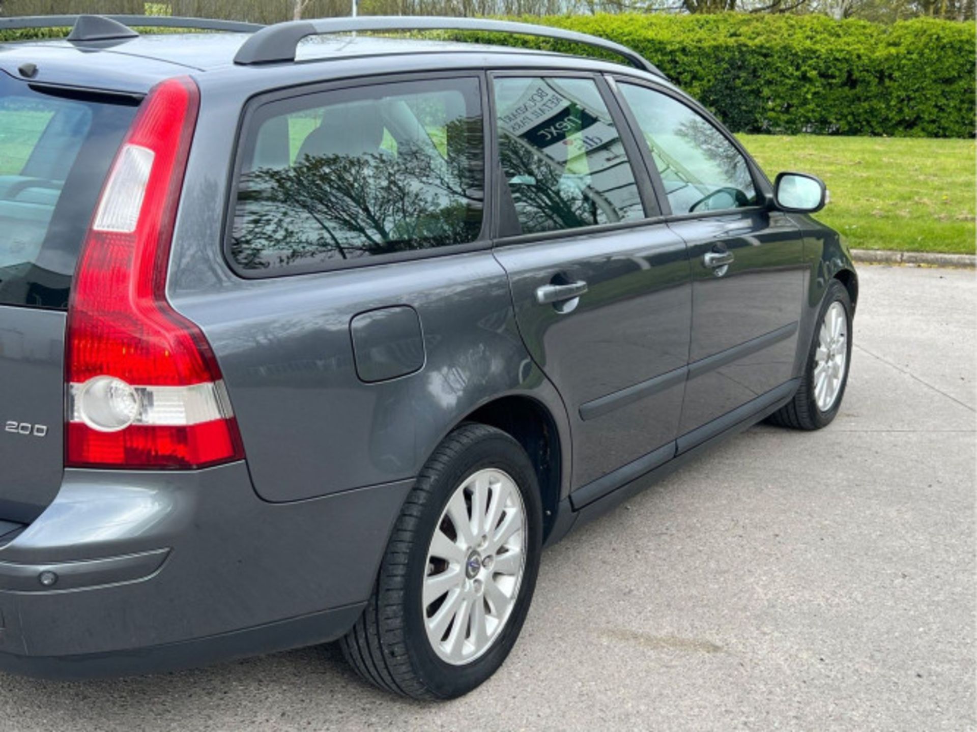 VOLVO V50 2.0D S 5DR GREY ESTATE - 2 KEYS - Image 26 of 87