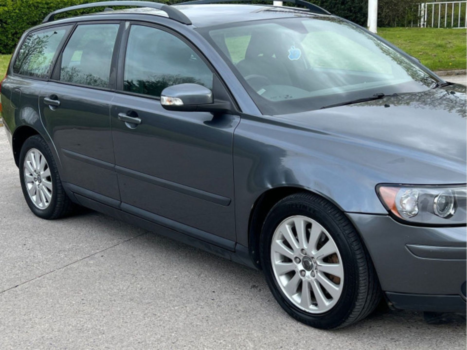 VOLVO V50 2.0D S 5DR GREY ESTATE - 2 KEYS - Image 12 of 87