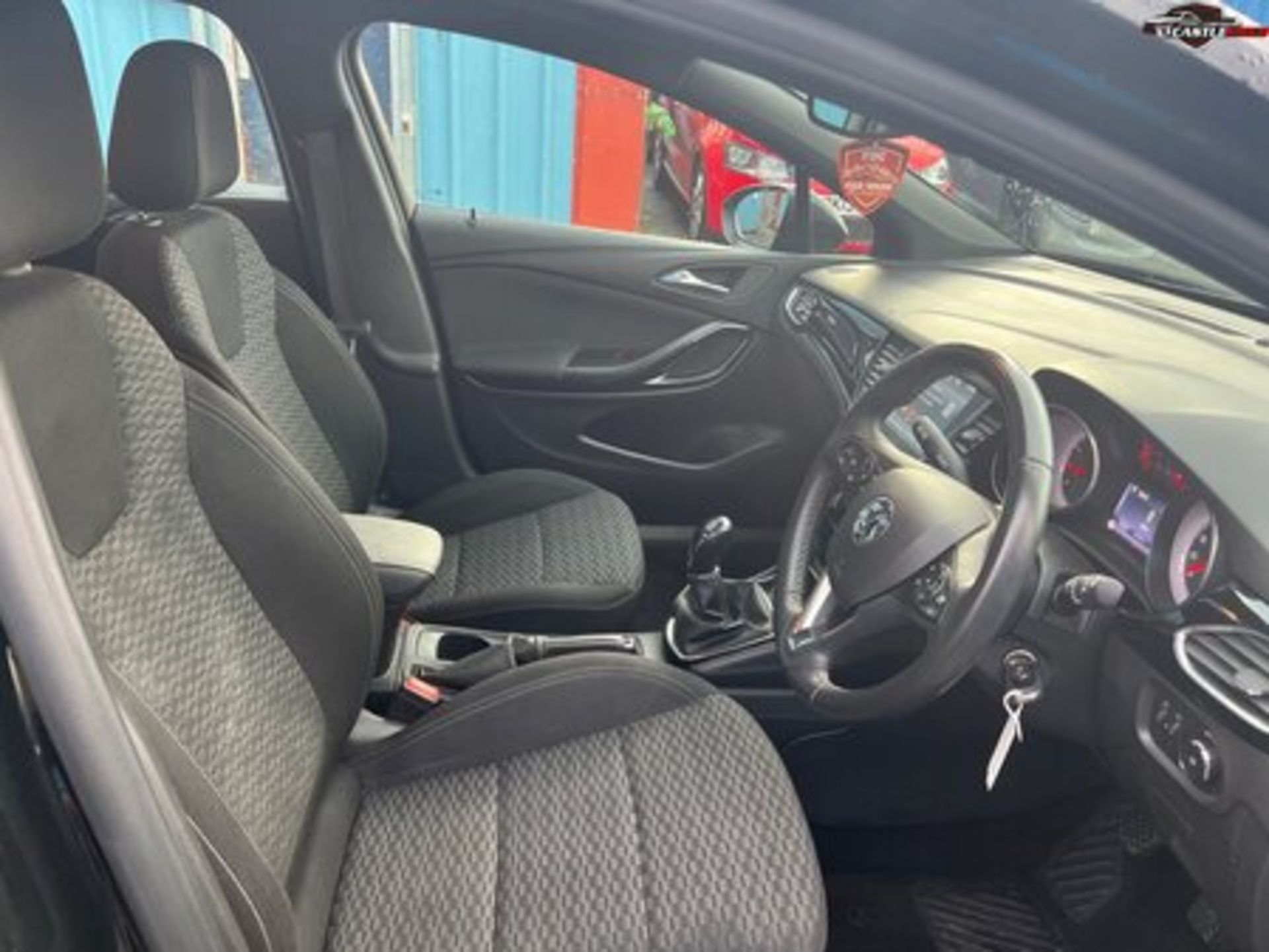 VAUXHALL ASTRA SRI VX-LINE NAV HATCHBACK - 20195 MILES - AIR CON - Image 7 of 8