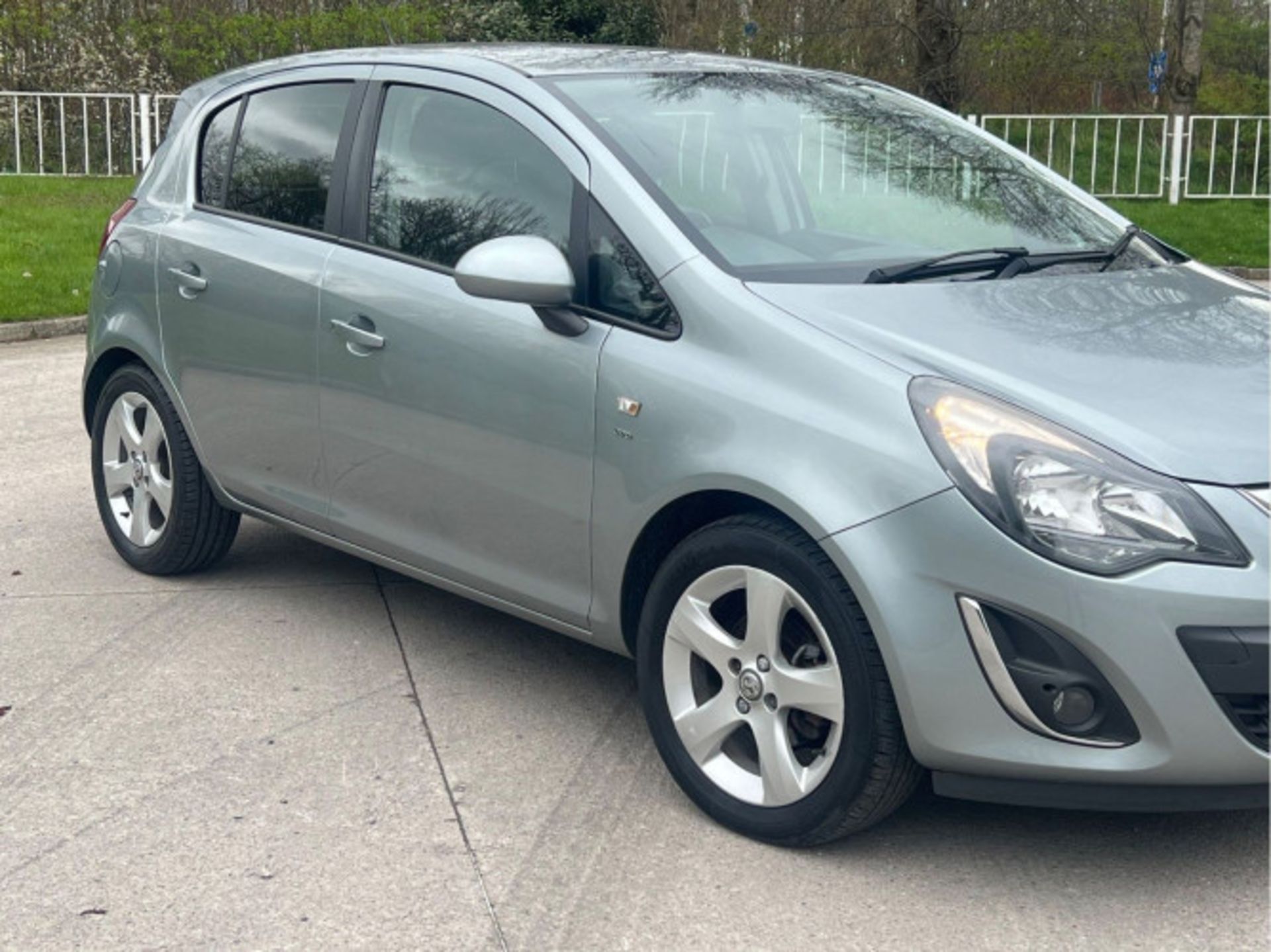 VAUXHALL CORSA 1.2I ECOFLEX 16V SXI EURO 5 (S/S) 5DR (2013) - Image 15 of 38