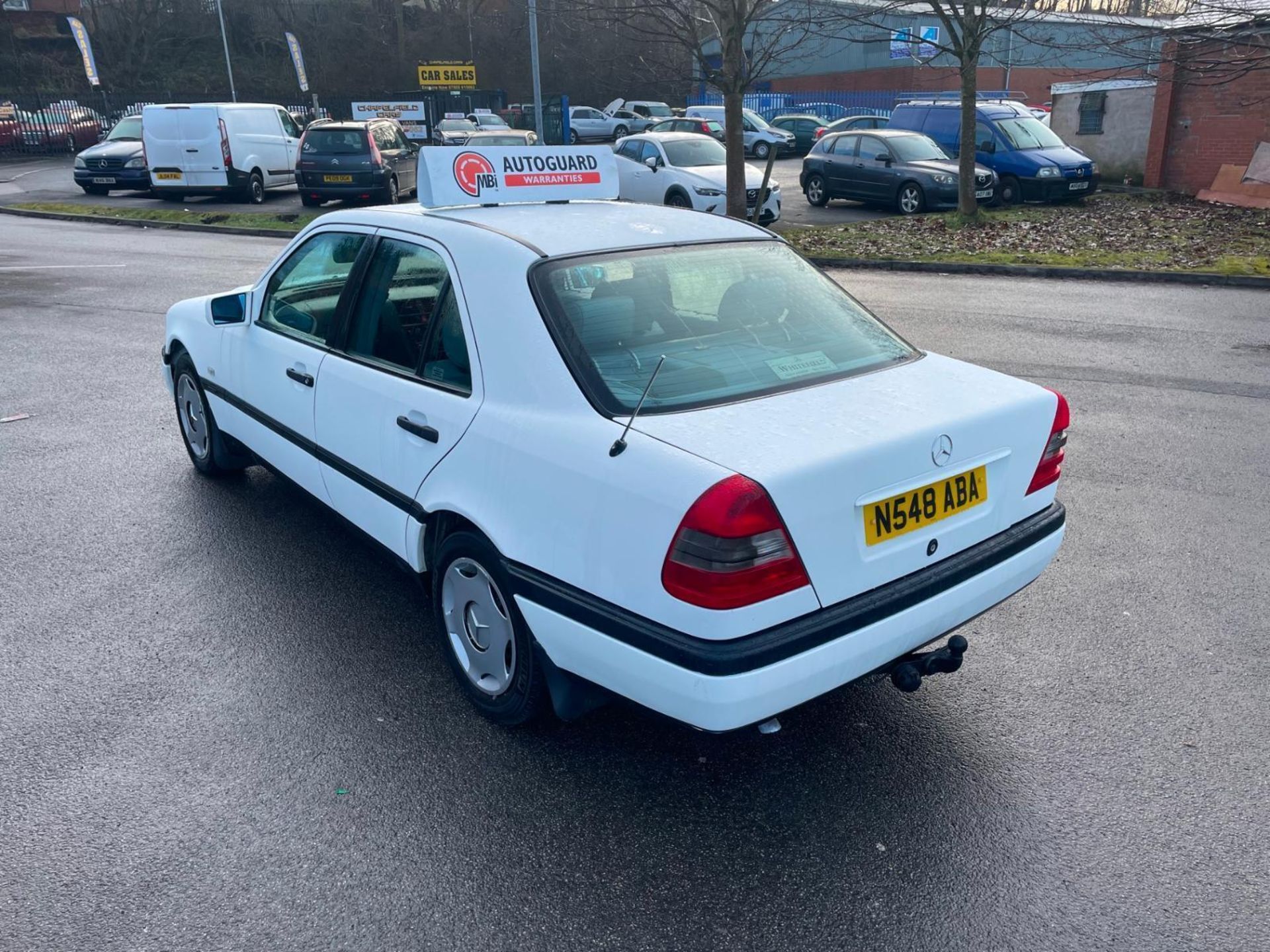 1996 MERCEDES-BENZ C CLASS C250 D CLASSIC 4DR SALOON DIESEL MANUAL - Image 7 of 12