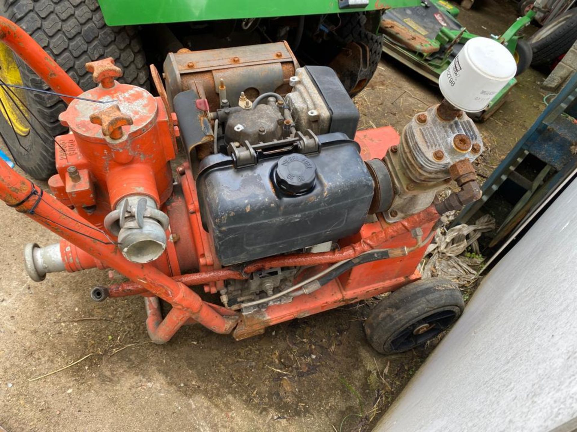 YANMAR DIESEL WATER PUMP - Image 2 of 3