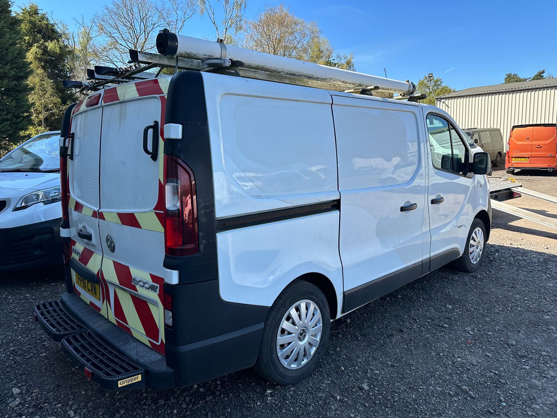 2016 16 VAUXHALL VIVARO PANEL VAN - EX BT - 70K MILES - ROOF RACK - Image 5 of 6