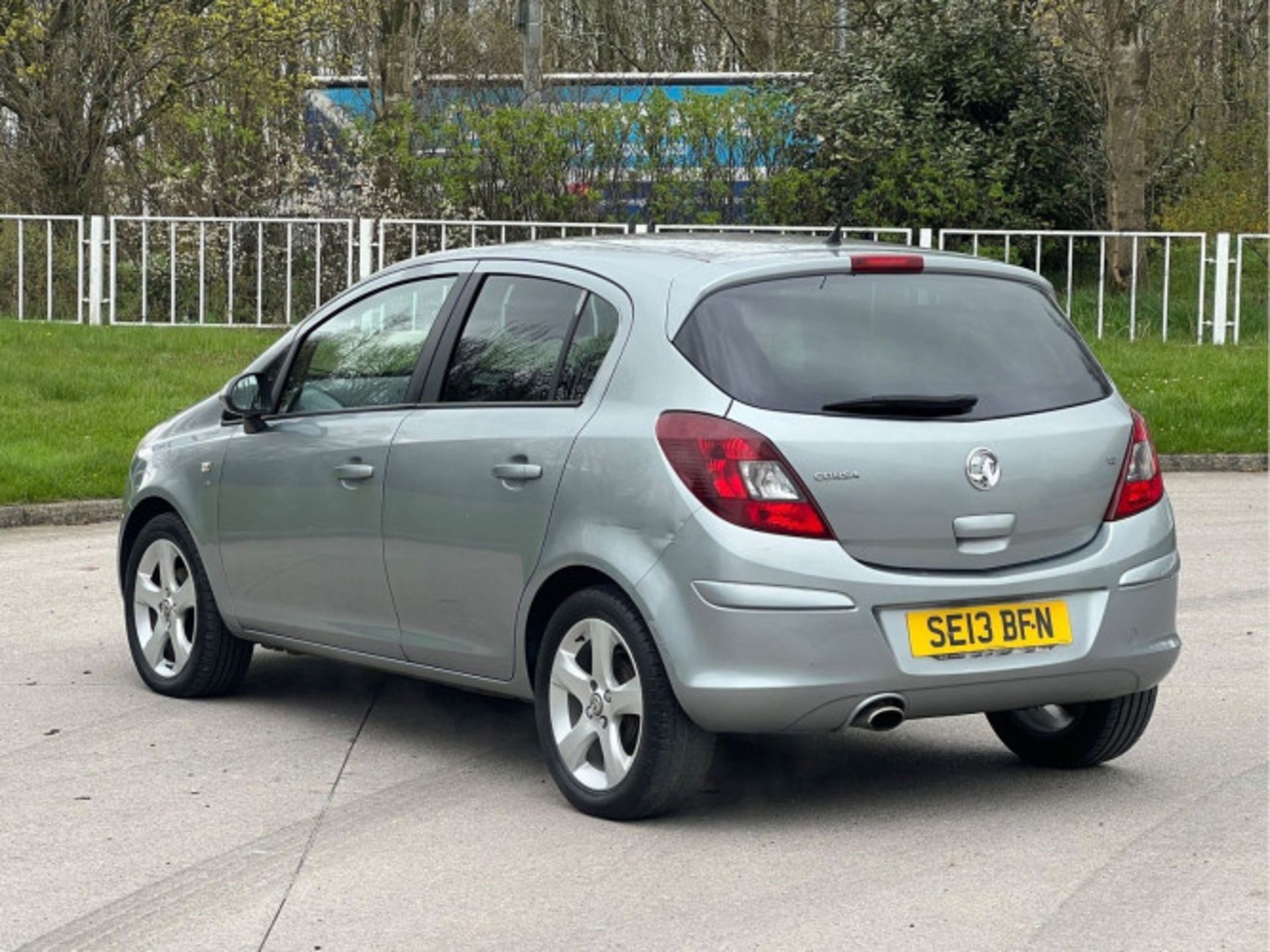 VAUXHALL CORSA 1.2I ECOFLEX 16V SXI EURO 5 (S/S) 5DR (2013) - Image 12 of 38