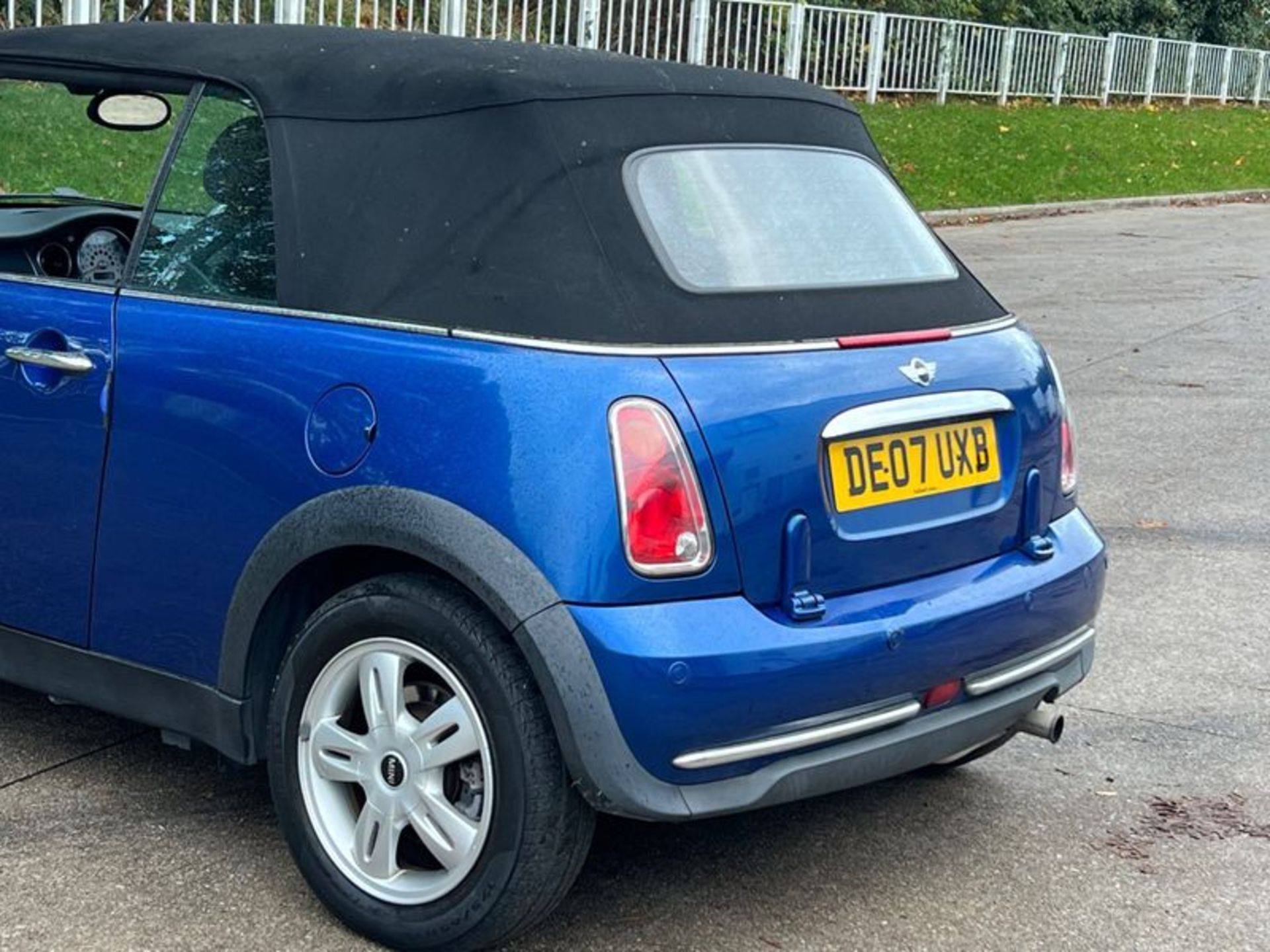 MINI CONVERTIBLE 1.6 ONE EURO 4 2DR 2007 (07 REG) - Image 16 of 45