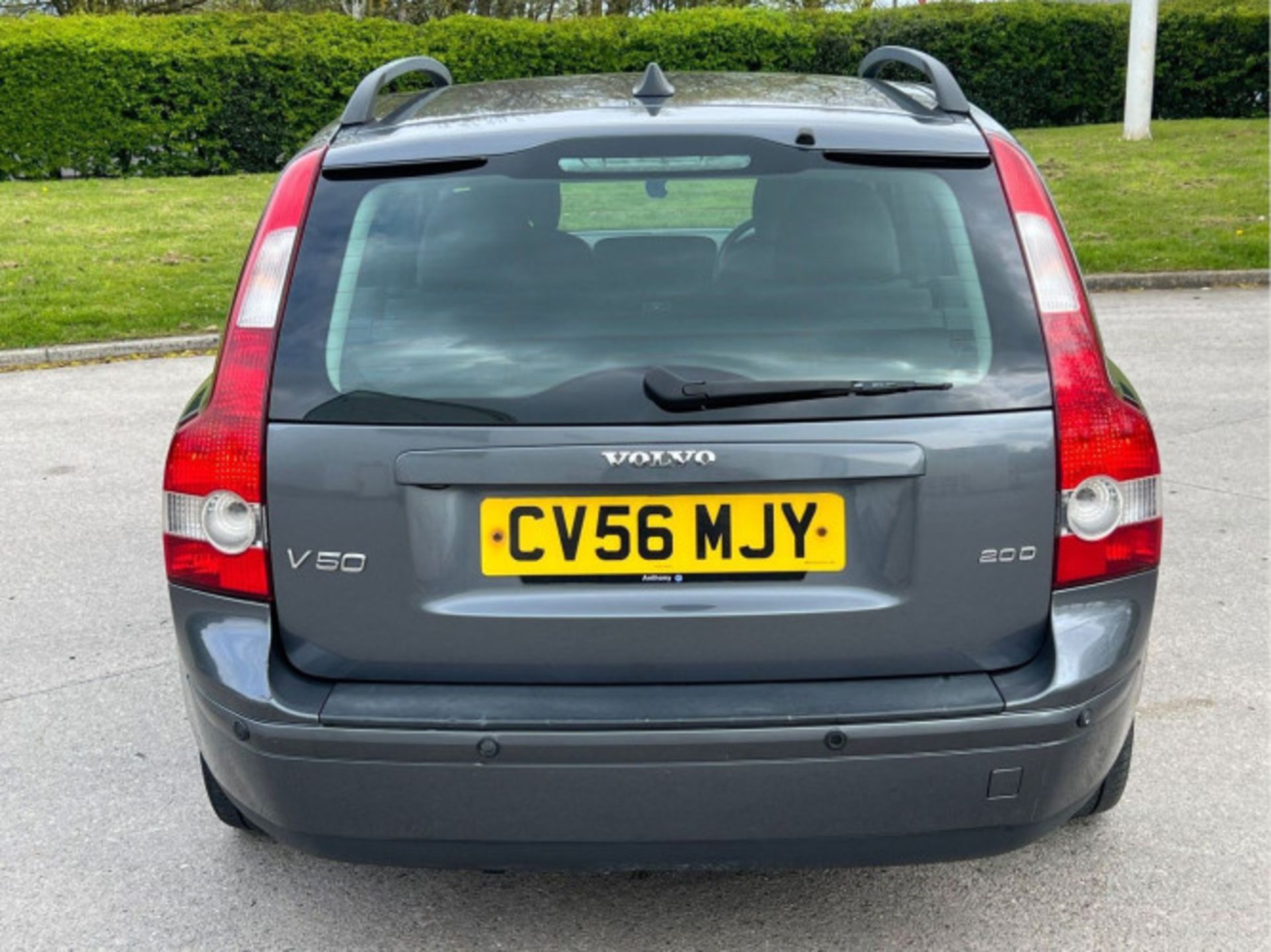 VOLVO V50 2.0D S 5DR GREY ESTATE - 2 KEYS - Image 21 of 87