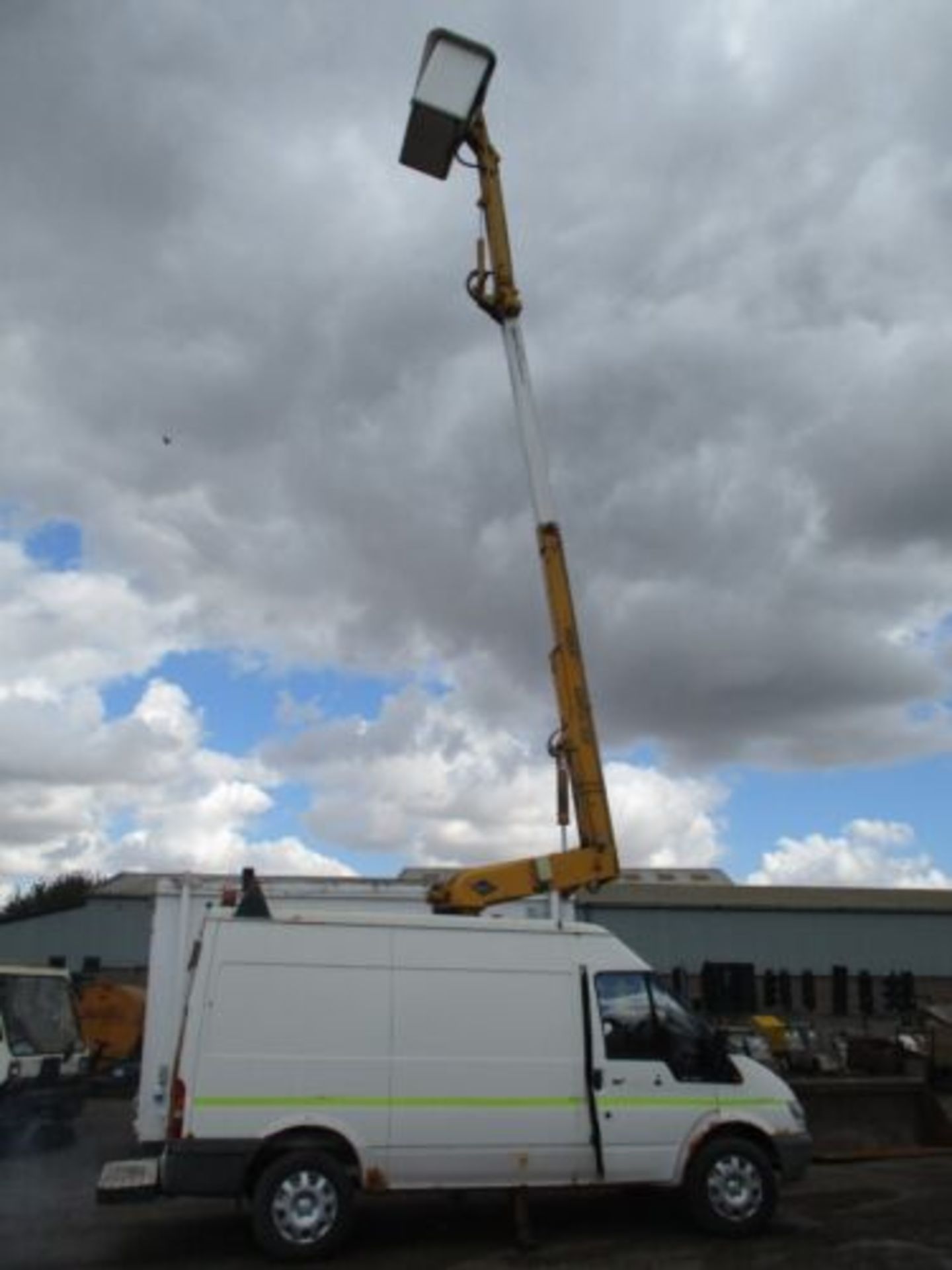 FORD TRANSIT CHERRY PICKER SCISSOR LIFT ACCESS PLATFORM VAN MOUNT MOUNTED DELIVE - Image 5 of 12