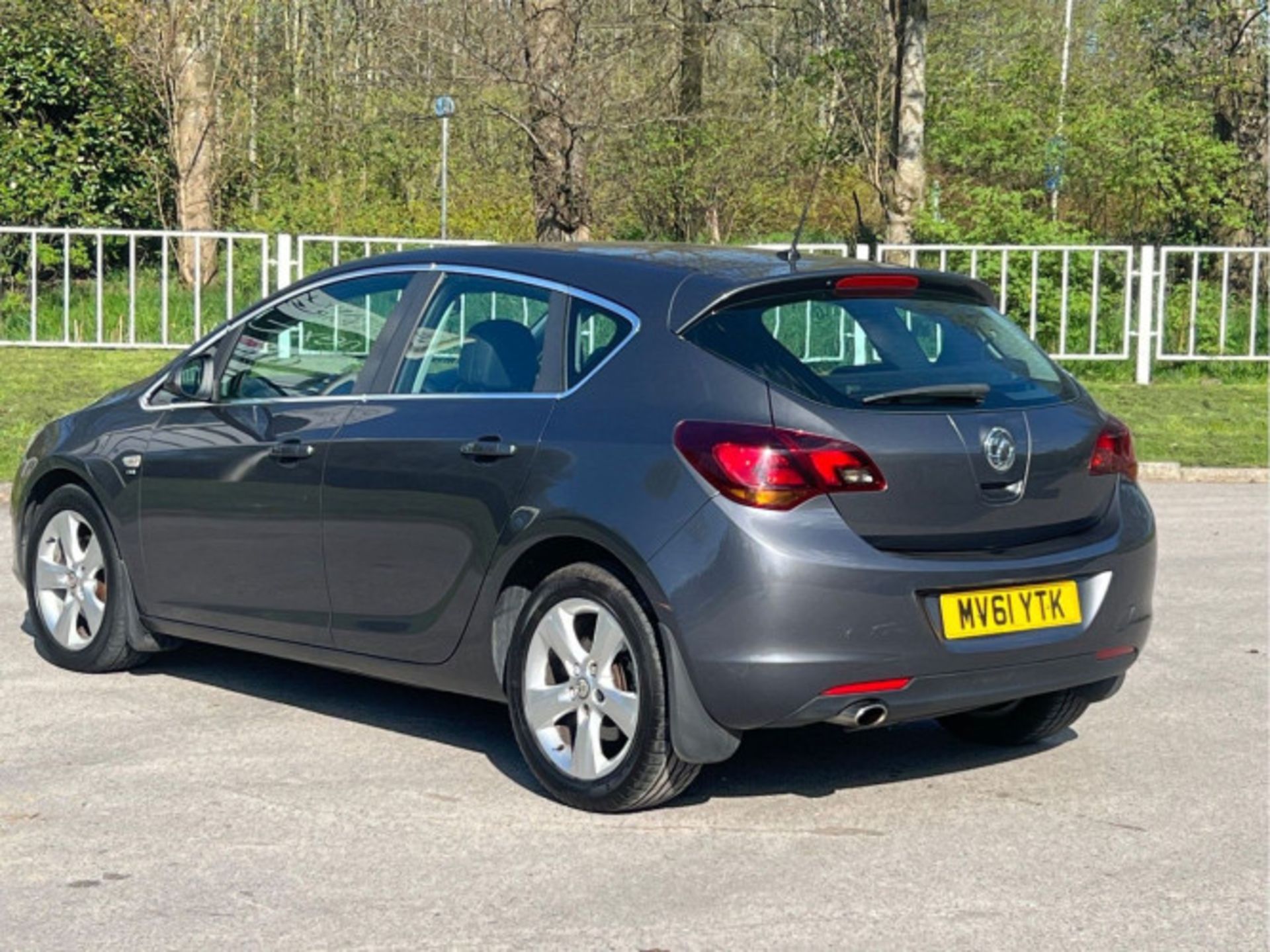 VAUXHALL ASTRA 2.0 CDTI ECOFLEX SRI EURO 5 (S/S) 5DR (2011) - Image 5 of 71