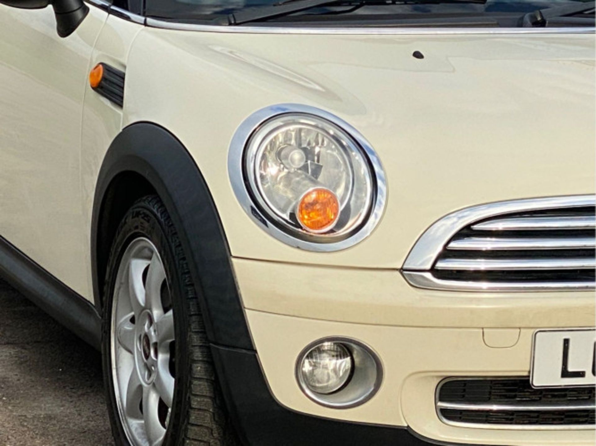 MINI HATCH 1.6 ONE STEPTRONIC EURO 5 3DR (2010) - Image 9 of 41