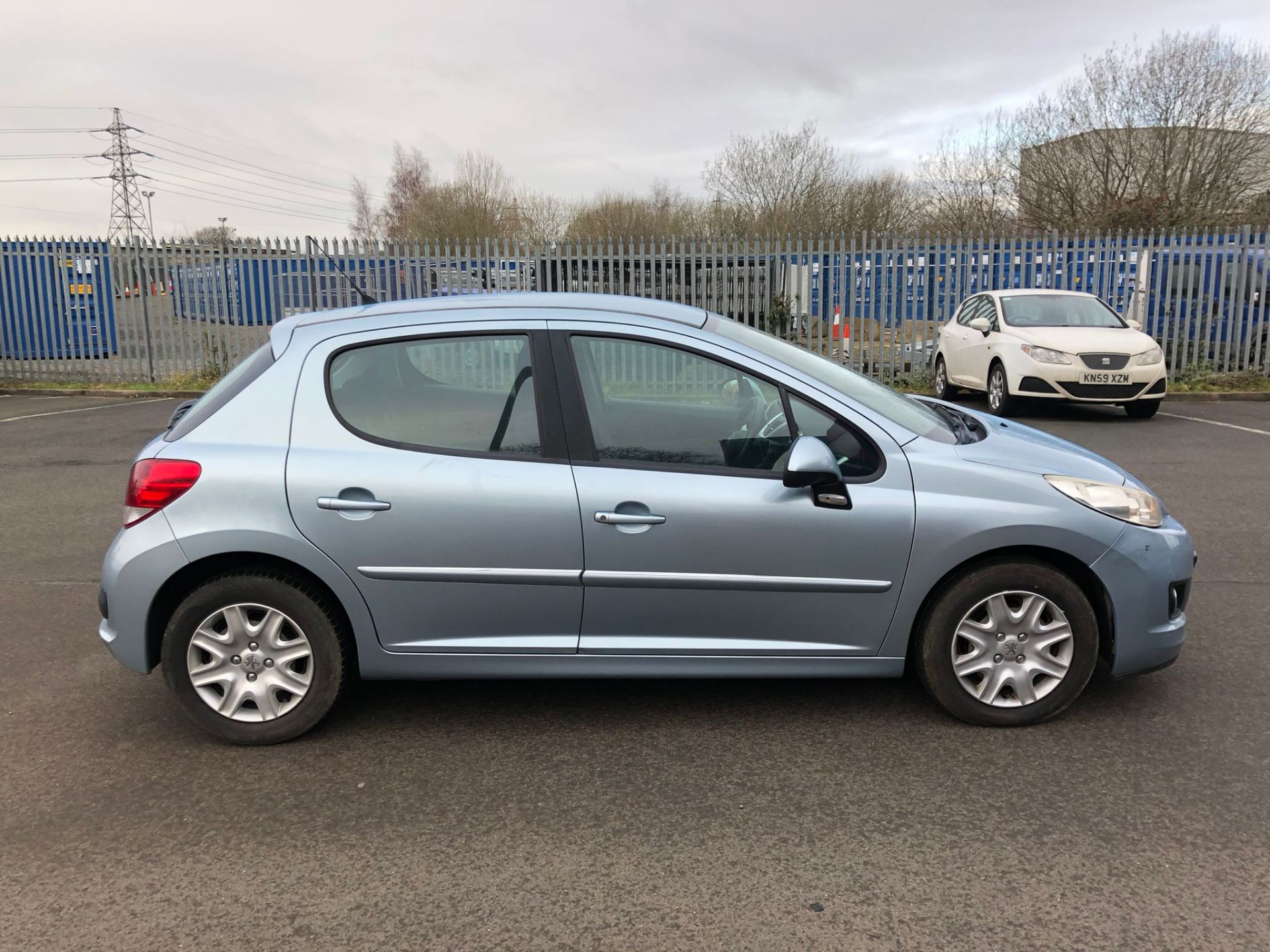 2011 PEUGEOT 207 1.6 HDI ACTIVE 5 DOOR HATCHBACK - 58,000 MILES - 2 KEYS - WV61WXS. - Image 7 of 17